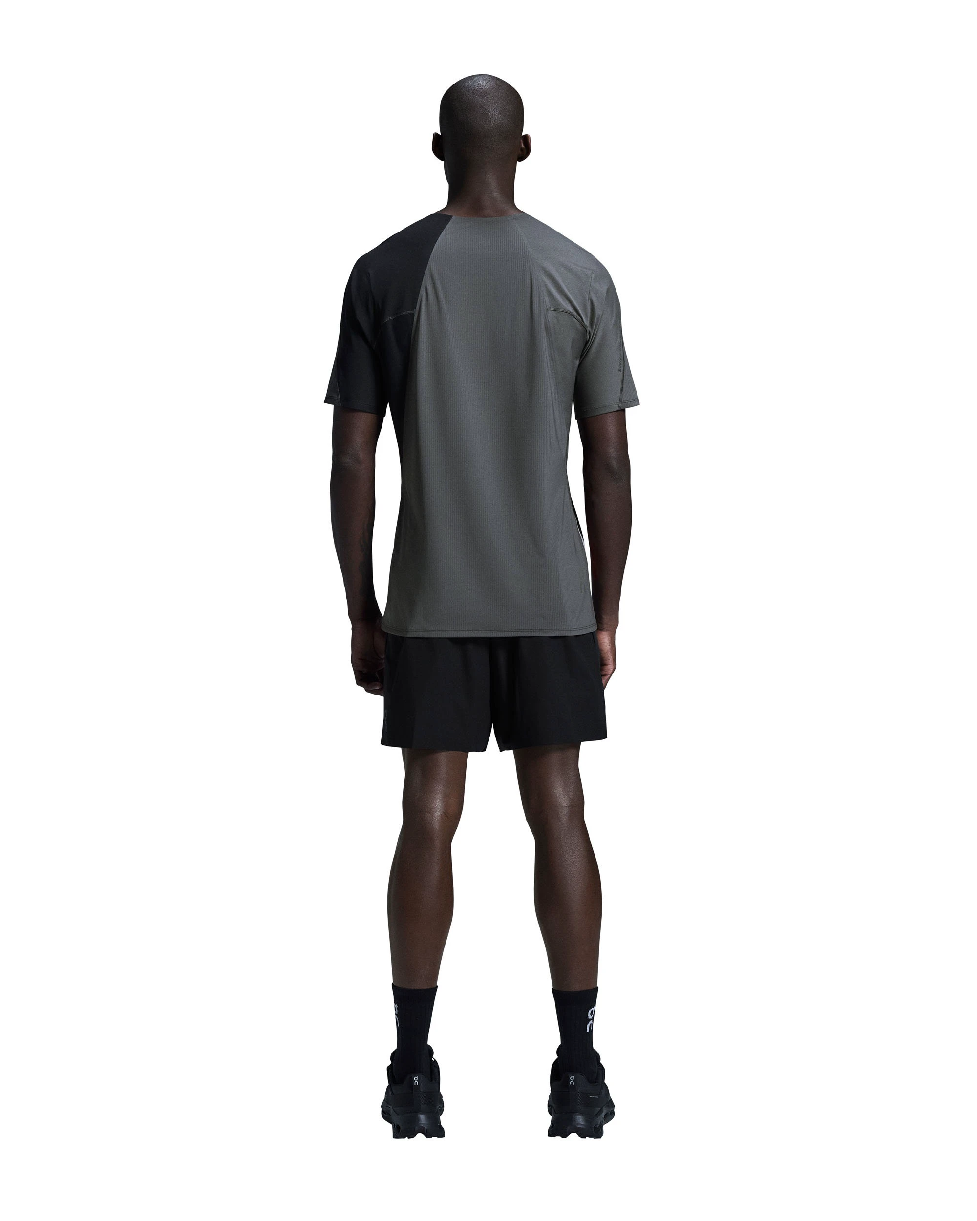 2. On - pantaloni scurti - Ultra Shorts - Black | Black