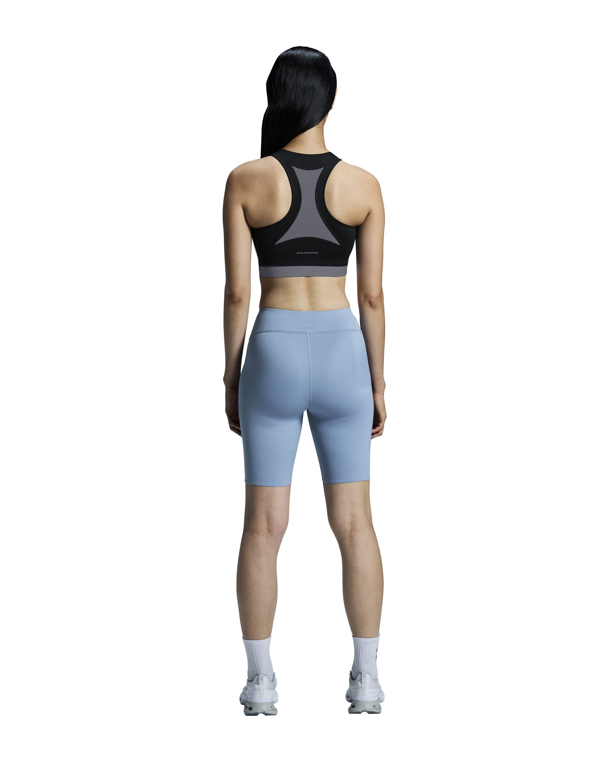 2. On - bustiera - Train 2-In-1 Crop W - Black