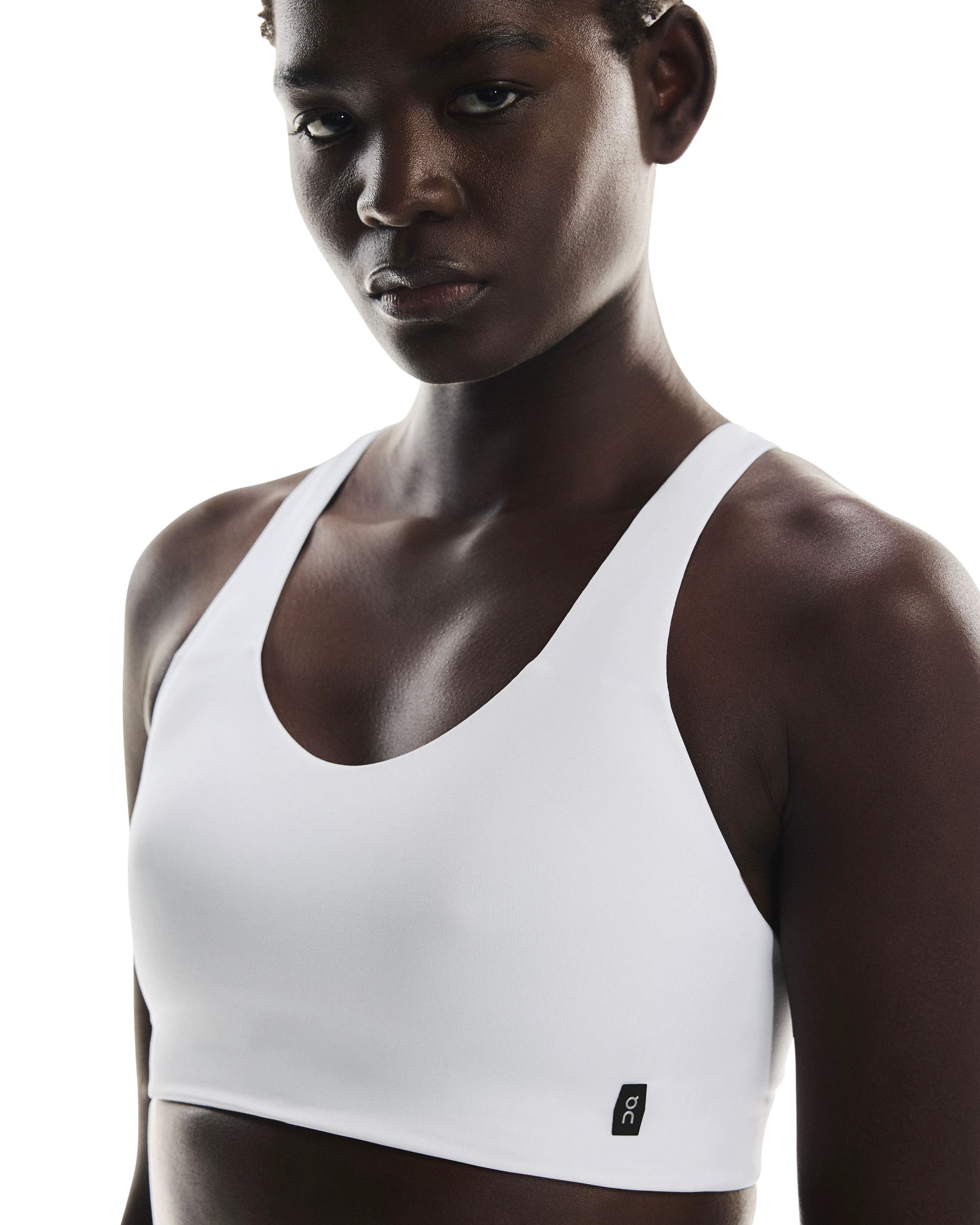 2. On - bustiera - Train Bra W - White