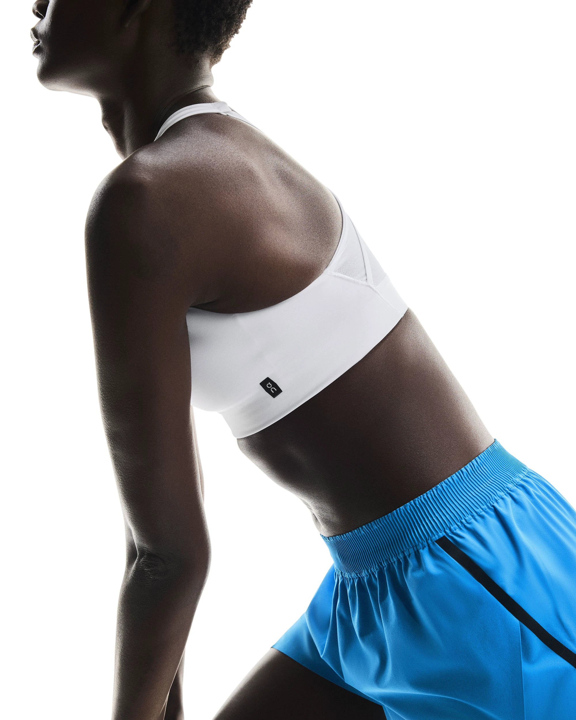 4. On - bustiera - Train Bra W - White