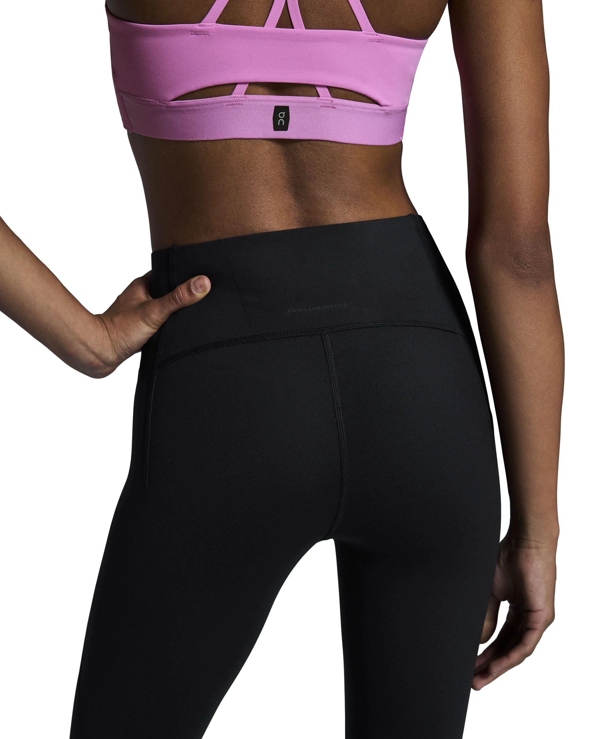 4. On - colanti - Studio Tights W - Black