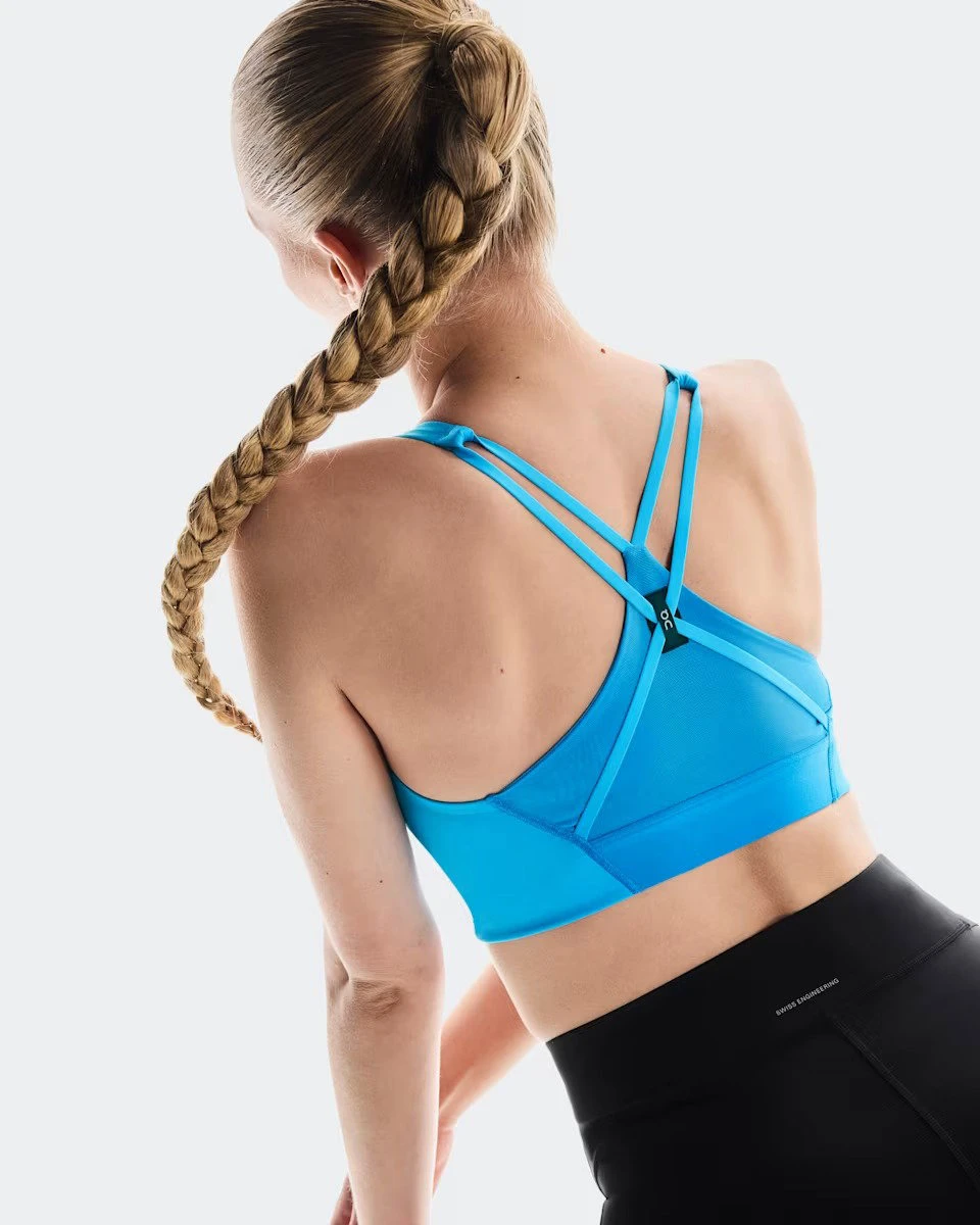 4. On - bustiera - Train Bra W - Blue