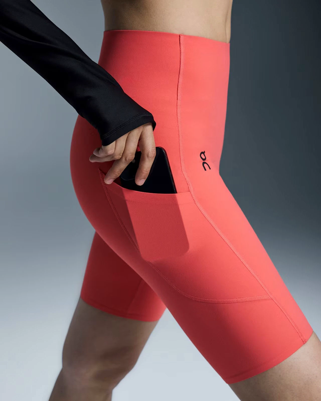 5. On - colanti - Studio Tights Short - Pink