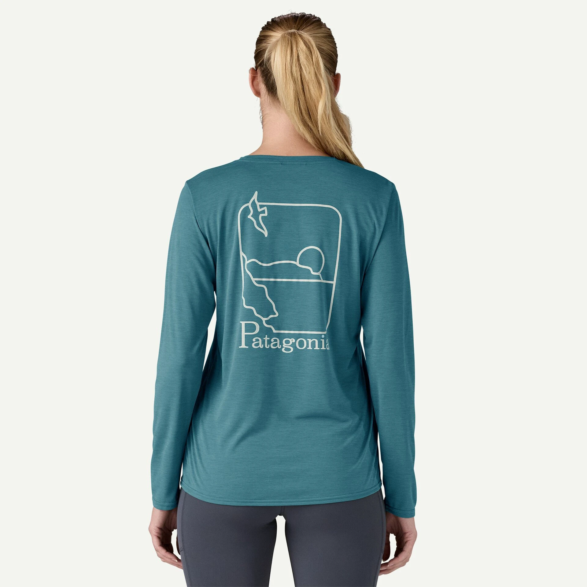 3. Patagonia - bluza - W Capilene Cool Daily Graphic Waters - Albastru