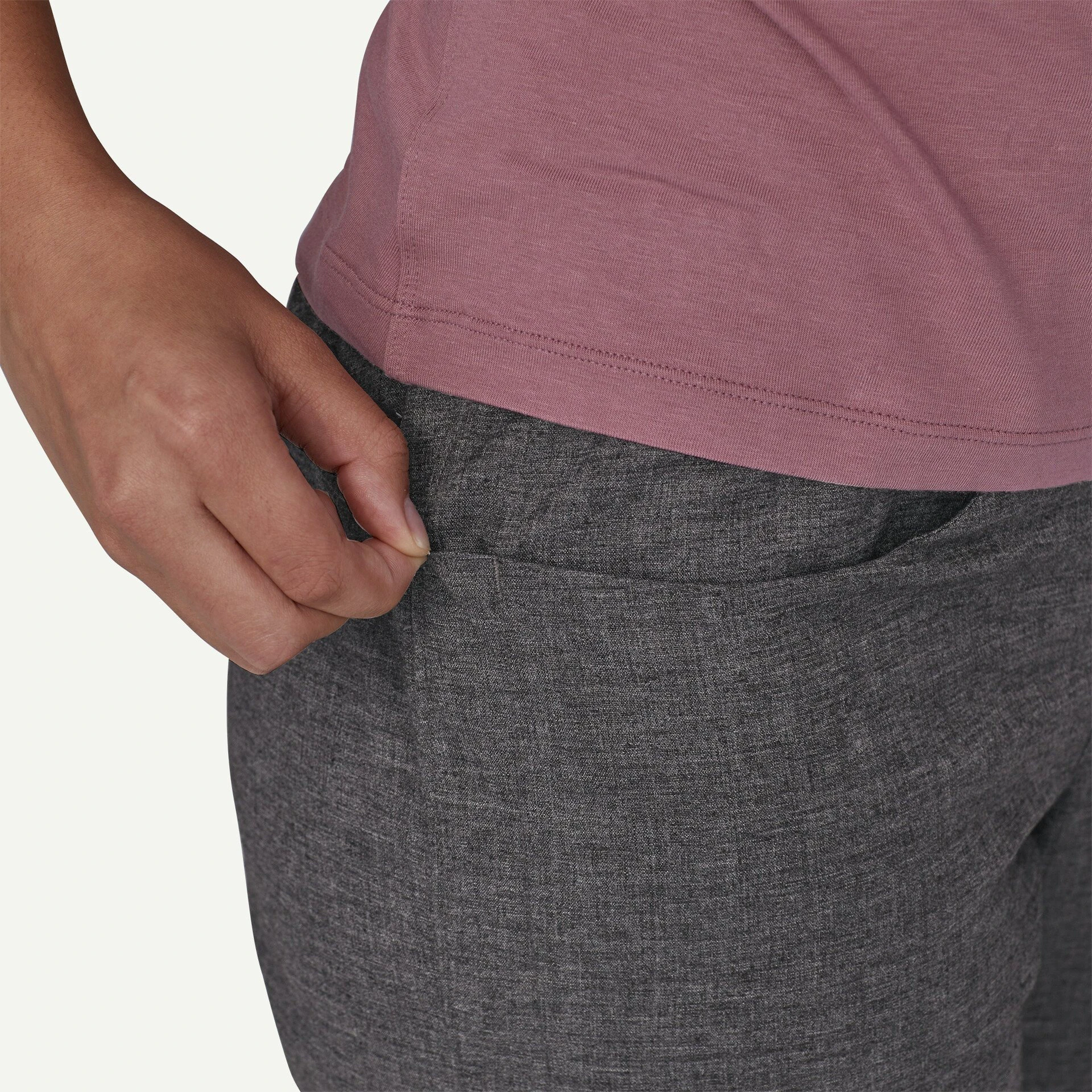 6. Patagonia - pantaloni - W Hampi Rock - Short - Verde