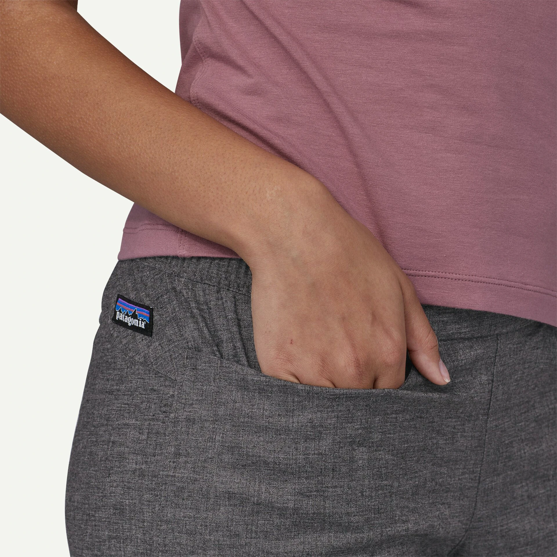 5. Patagonia - pantaloni - W Hampi Rock - Short - Verde