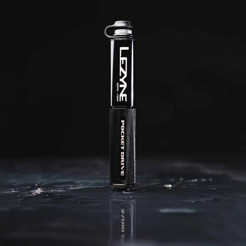12. Lezyne - mini pompa - Hand Pump CNC Pocket Drive - 160 psi | 11 bar - negru