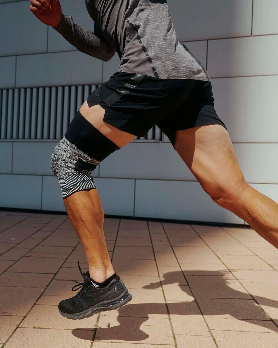 5. CEP - genuchiera cu suport maxim - max support knee sleeve - black