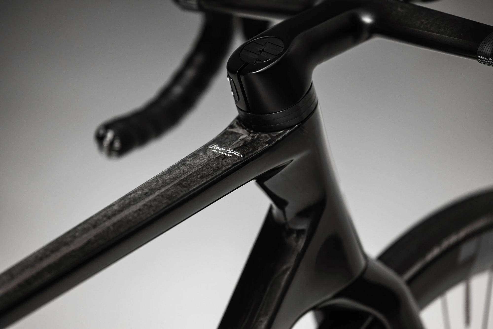 6. Bicicletă șosea Basso SV SRAM Red AXS - Pure Black