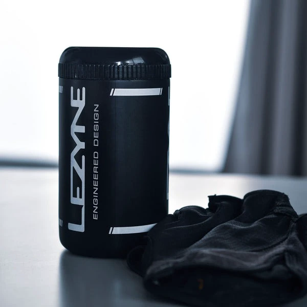 4. Lezyne - bidon scule - Flow Caddy - 500 ml - negru