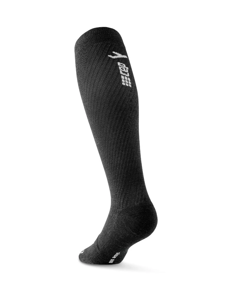 2. CEP - sosete compresie inalte - flight socks tall - light grey