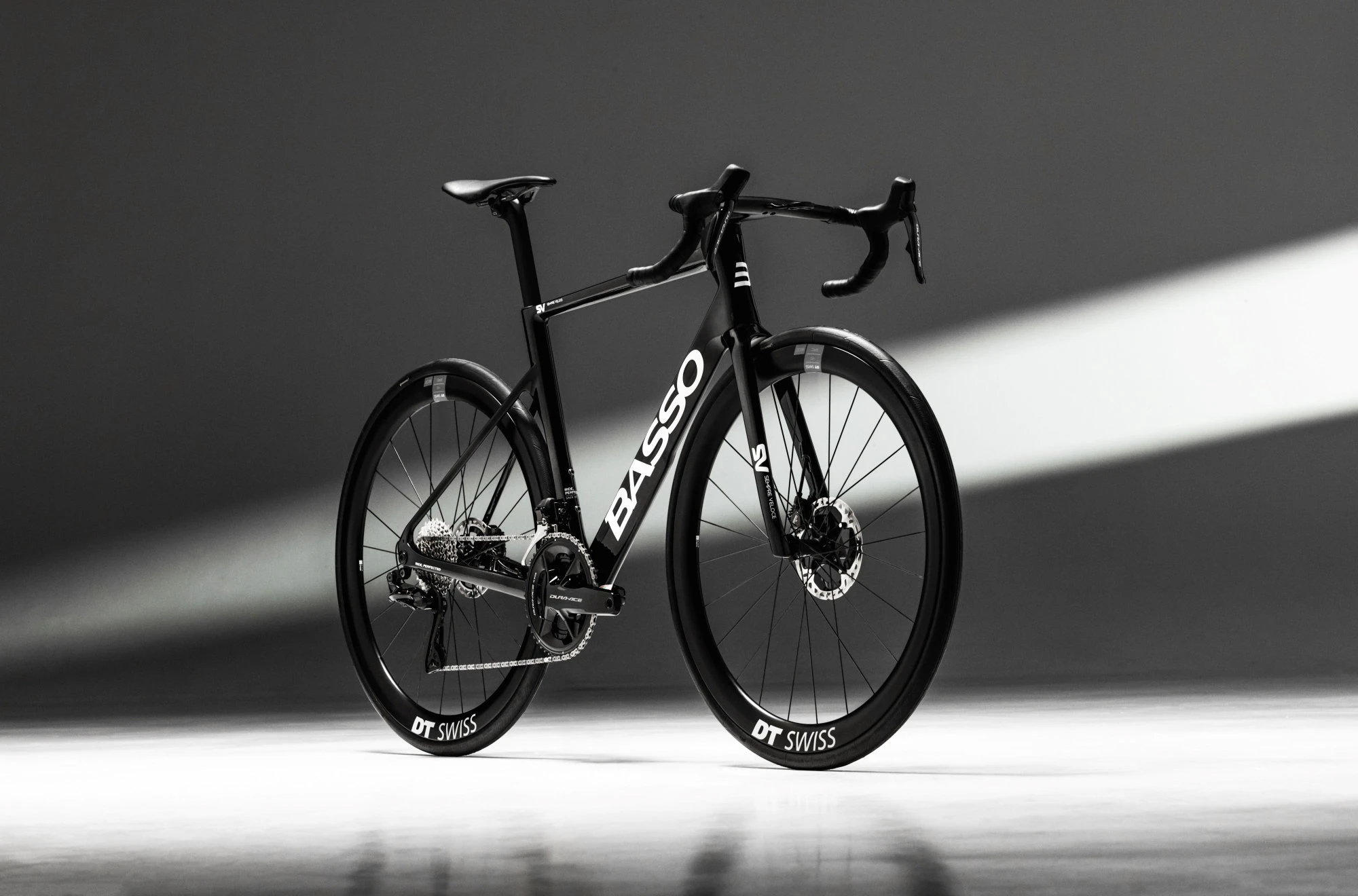 2. Bicicletă șosea Basso SV UItegra Di2 - Pure Black