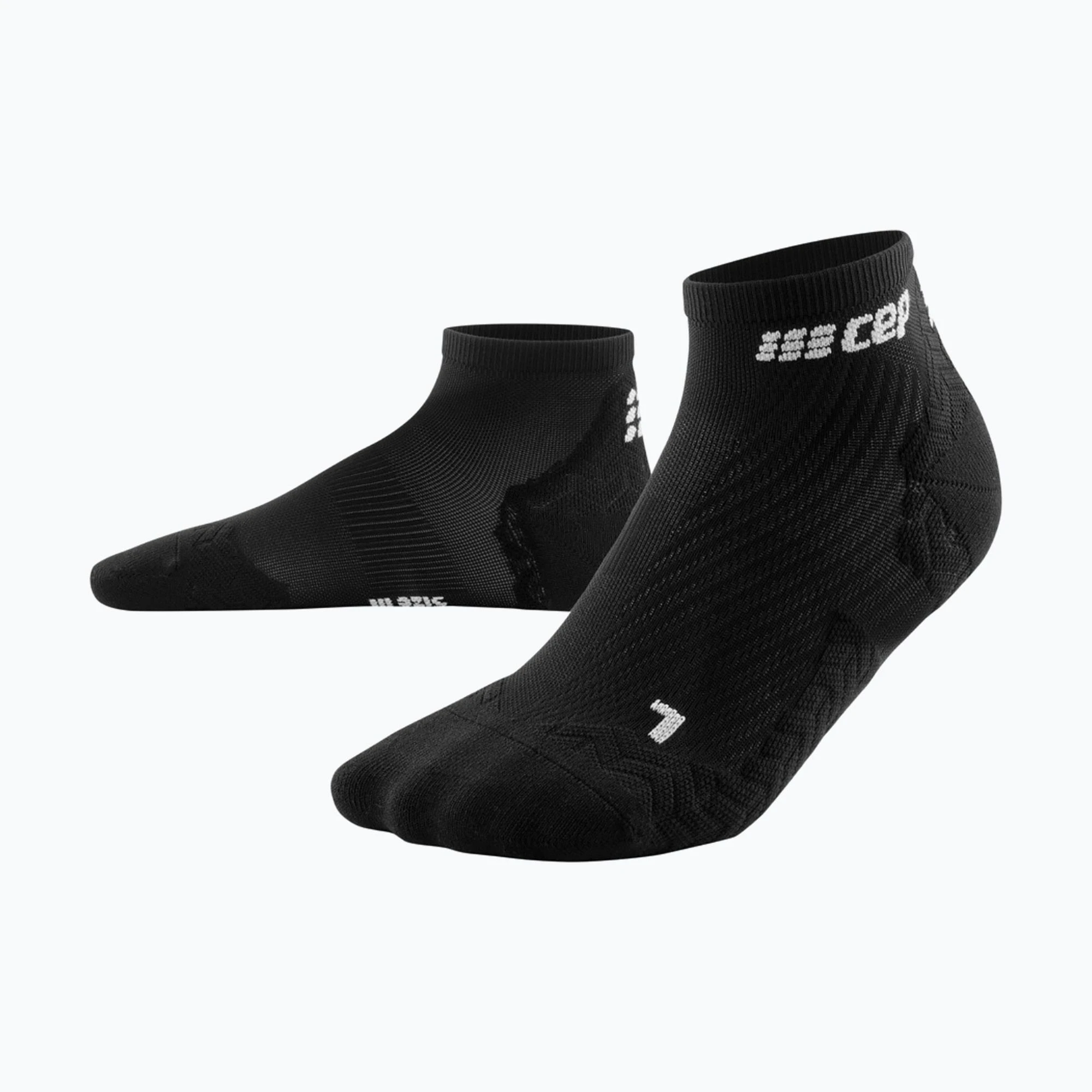 1. CEP - sosete compresie peste glezna - ultralight socks low cut v3 - black