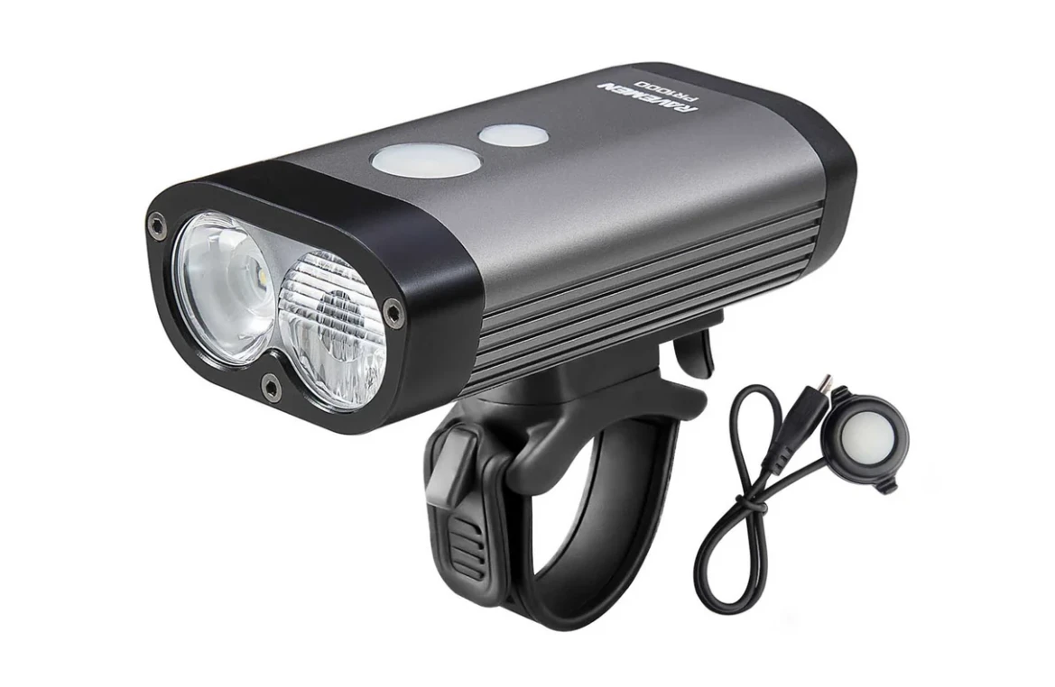 1. Far RAVEMEN PR1000 USB 1000 lumeni - Grey