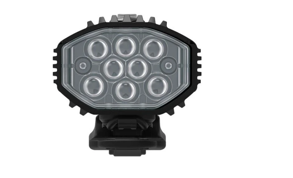3. Lezyne - Lumina fata far - LITE DRIVE 1200+ - 1200 lumeni - USB - negru