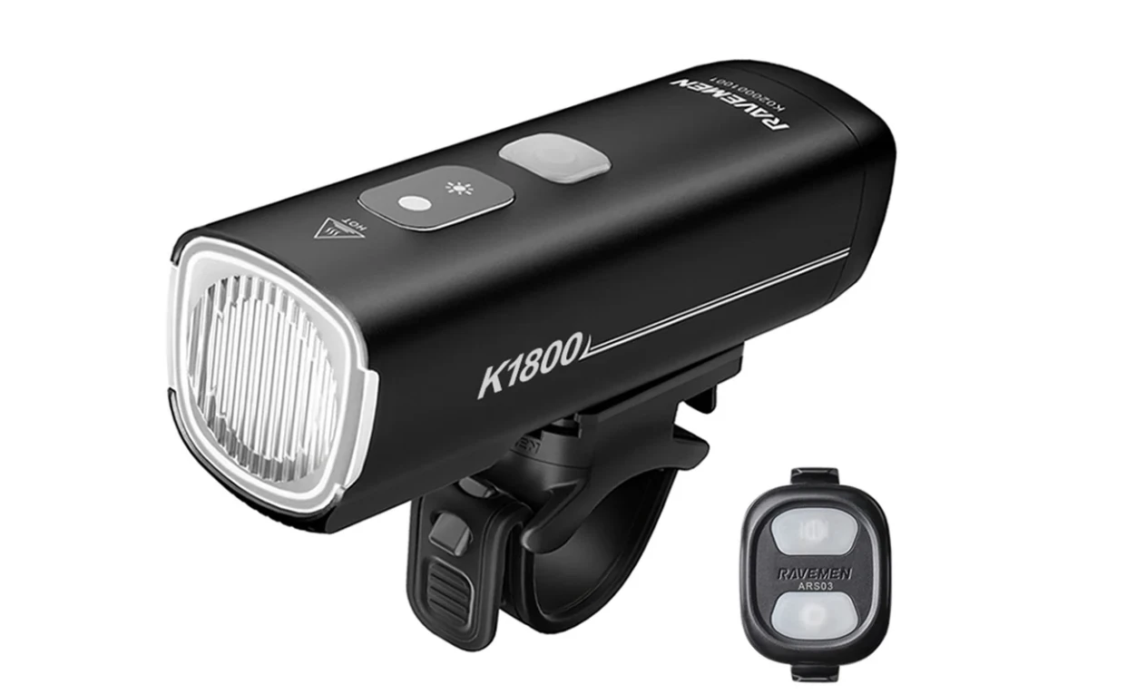 1. Far RAVEMEN - K1800 - 1800 lumeni - AI Nighttime Mode + Telecomanda