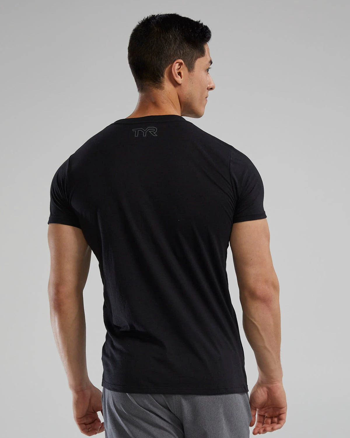 2. Tricou tehnic TYR Unisex Lightweight Ultrasoft Tech - negru | confortabil