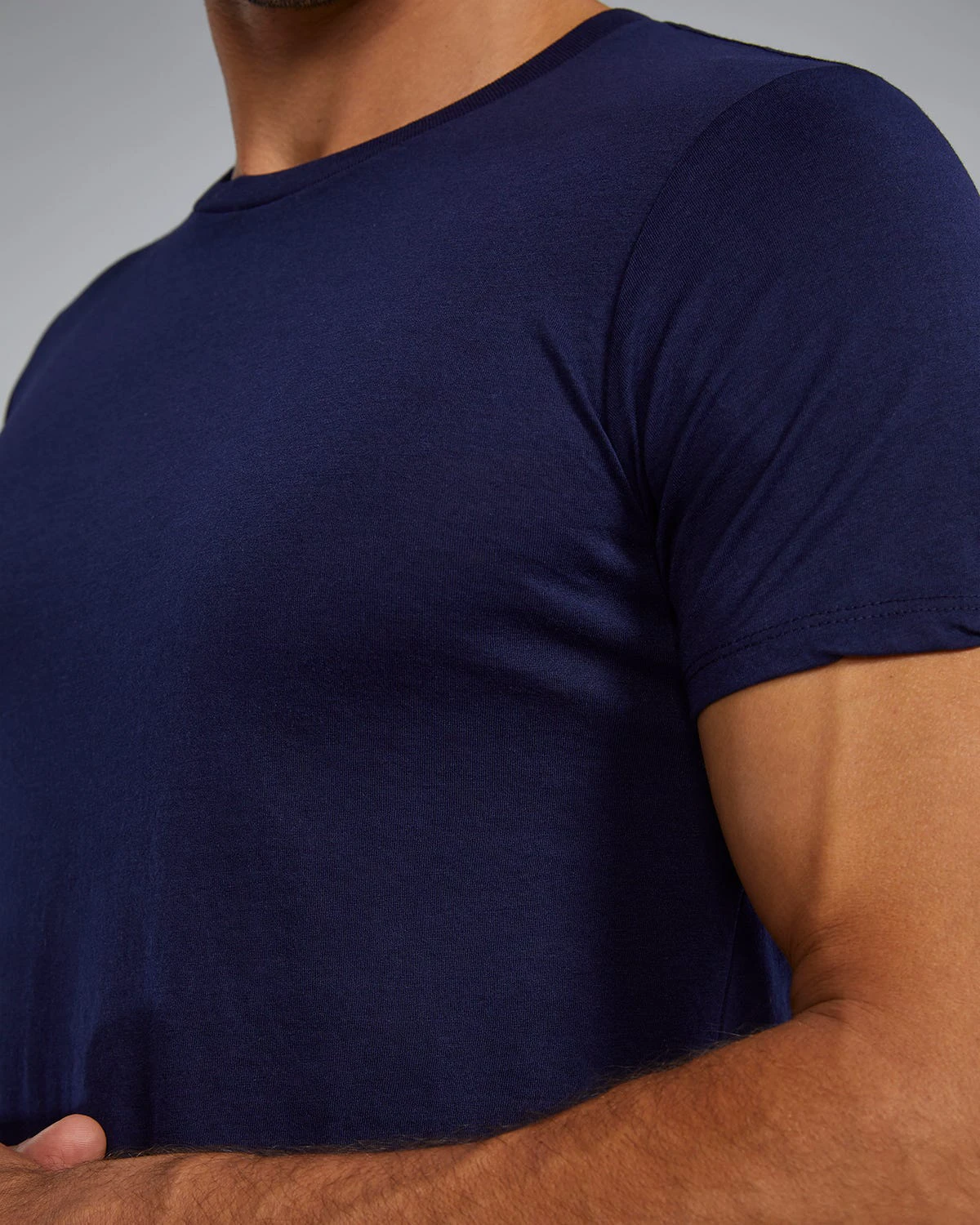 7. Tricou tehnic TYR Unisex Lightweight Ultrasoft Tech - confortabil - NAVY