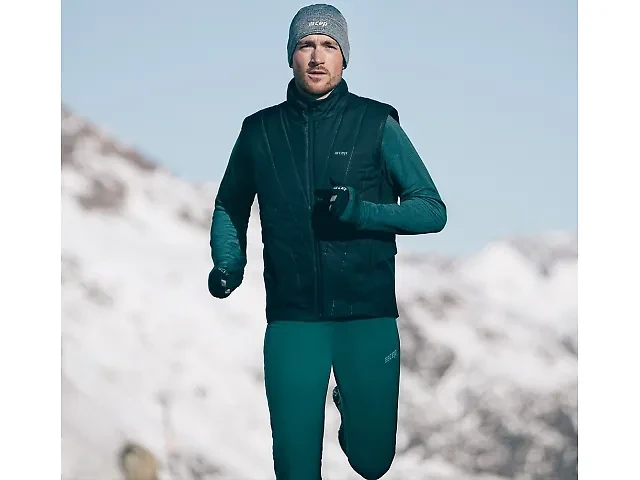 7. Vestă alergare iarnă CEP Winter Run Vest | protecție termică - black