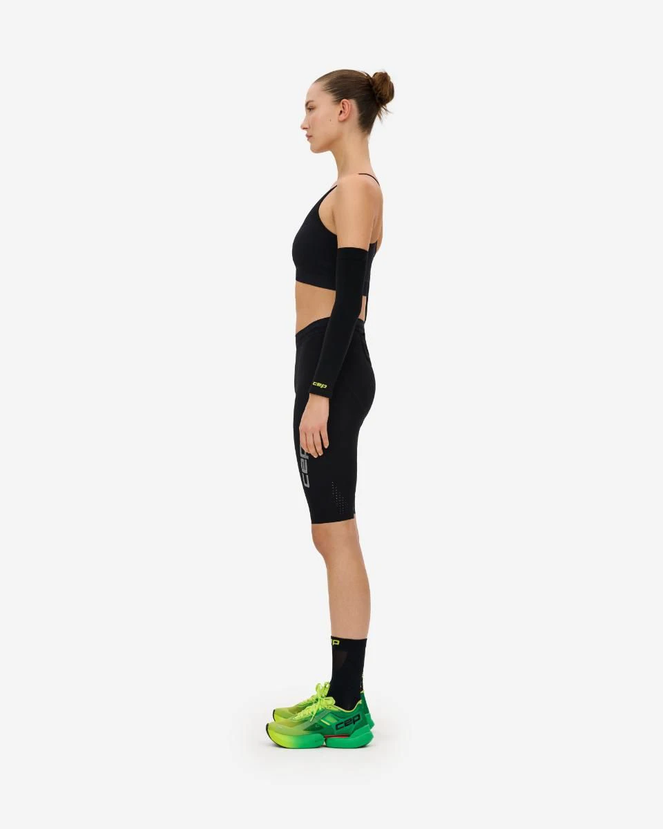 7. Bustieră alergare CEP Core Run Light Support Bra | susținere ușoară - black