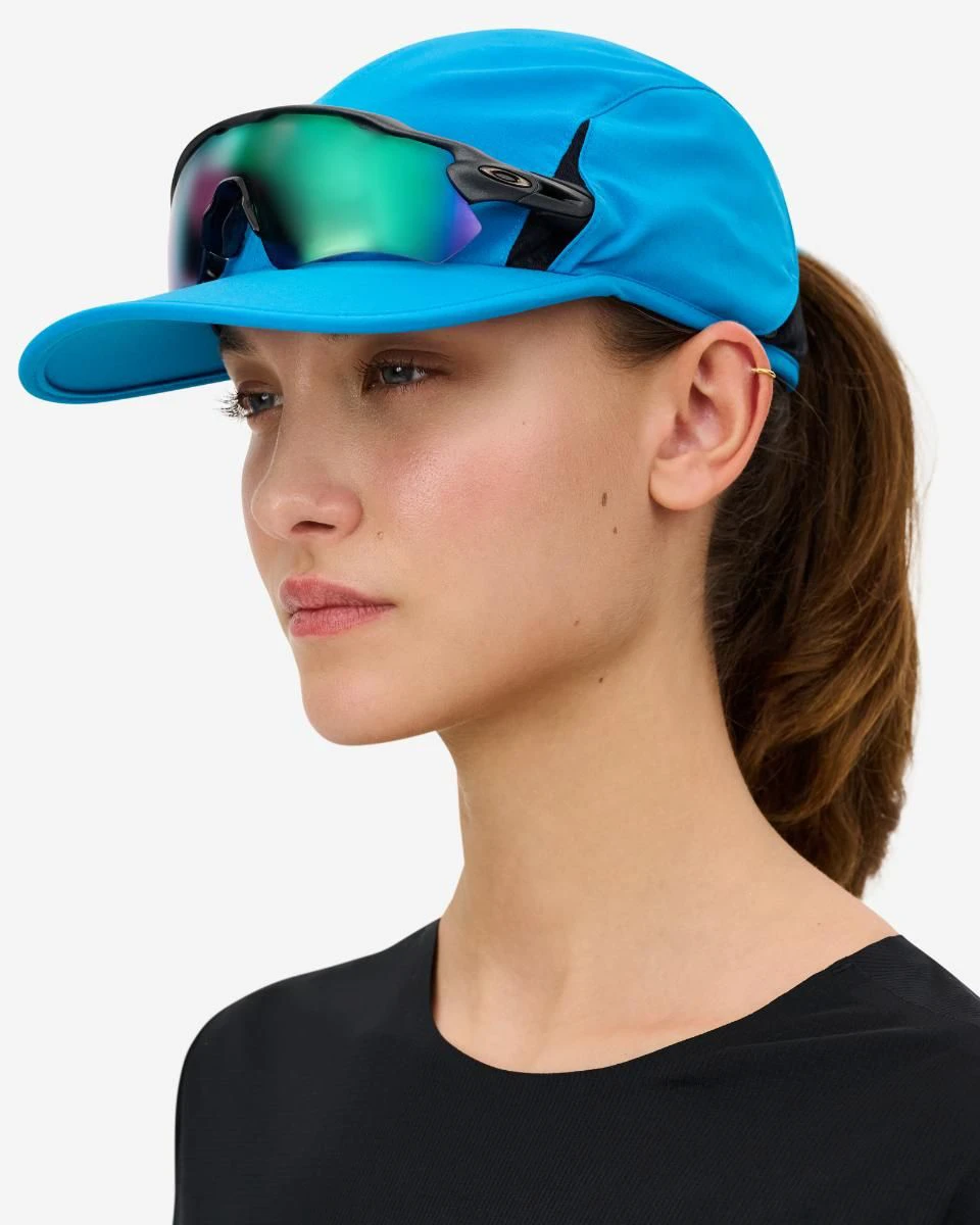8. Șapcă alergare CEP Core Run Cap - albastră | reflectorizantă, protecție UV
