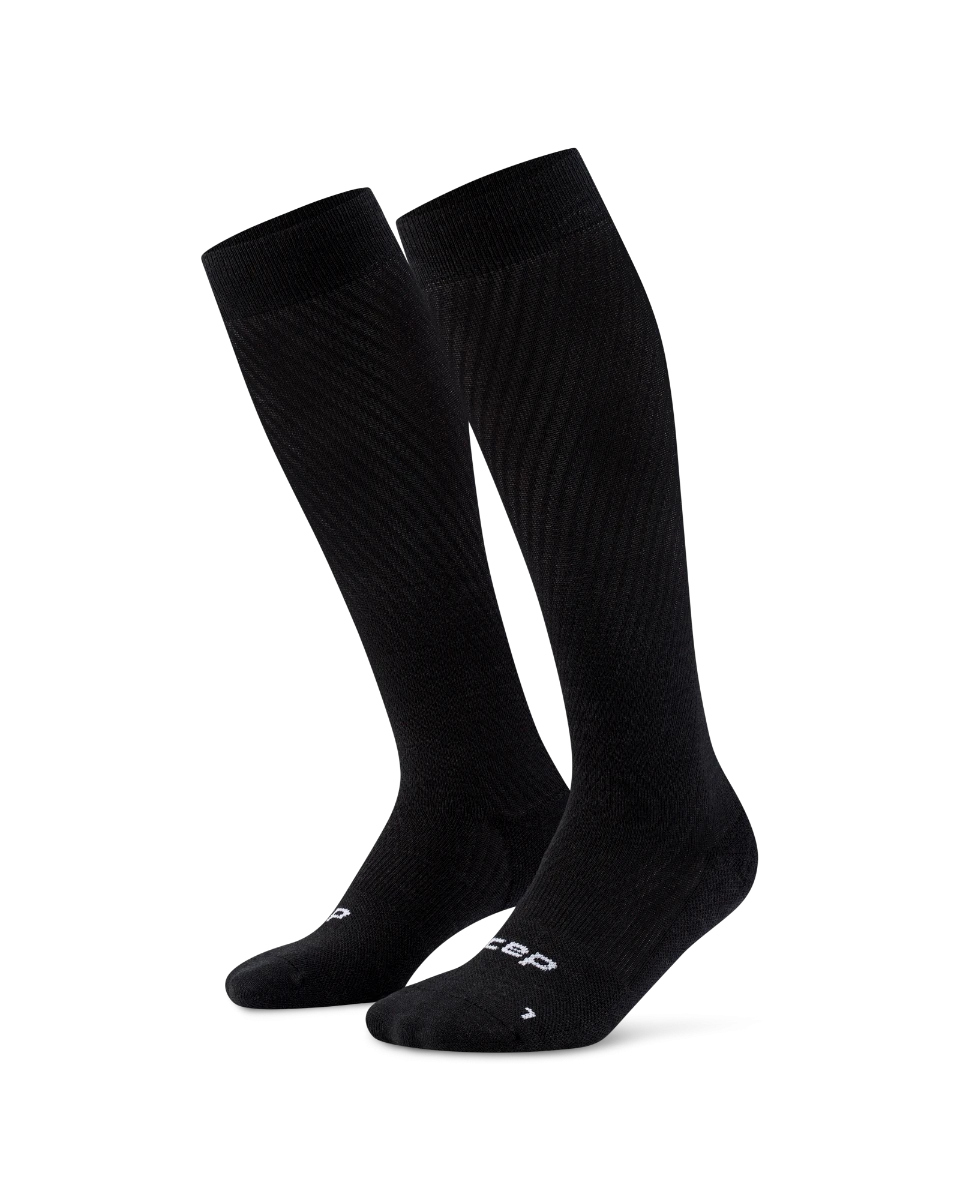 3. Șosete compresie înalte CEP Core Flight 2.0 - negre | recuperare și performanță