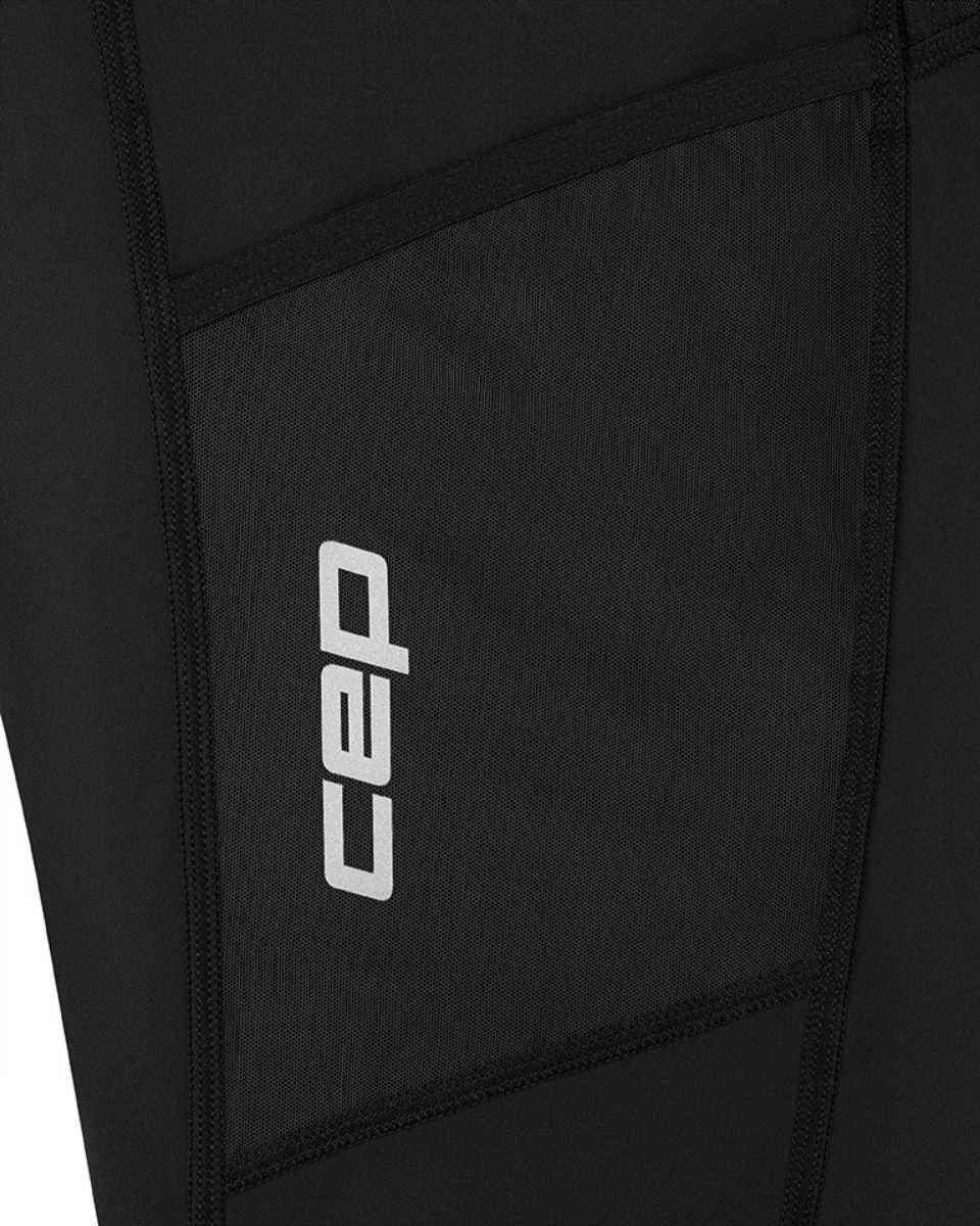 10. Pantaloni scurți alergare CEP Pro Run Ultralight Cargo | compresie ușoară - black