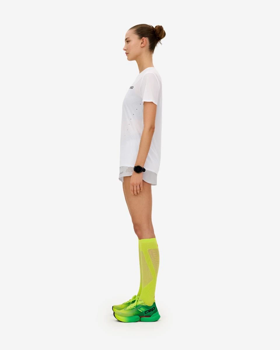 7. Pantaloni scurți alergare CEP Pro Run Ultralight - gri deschis | ultraușori