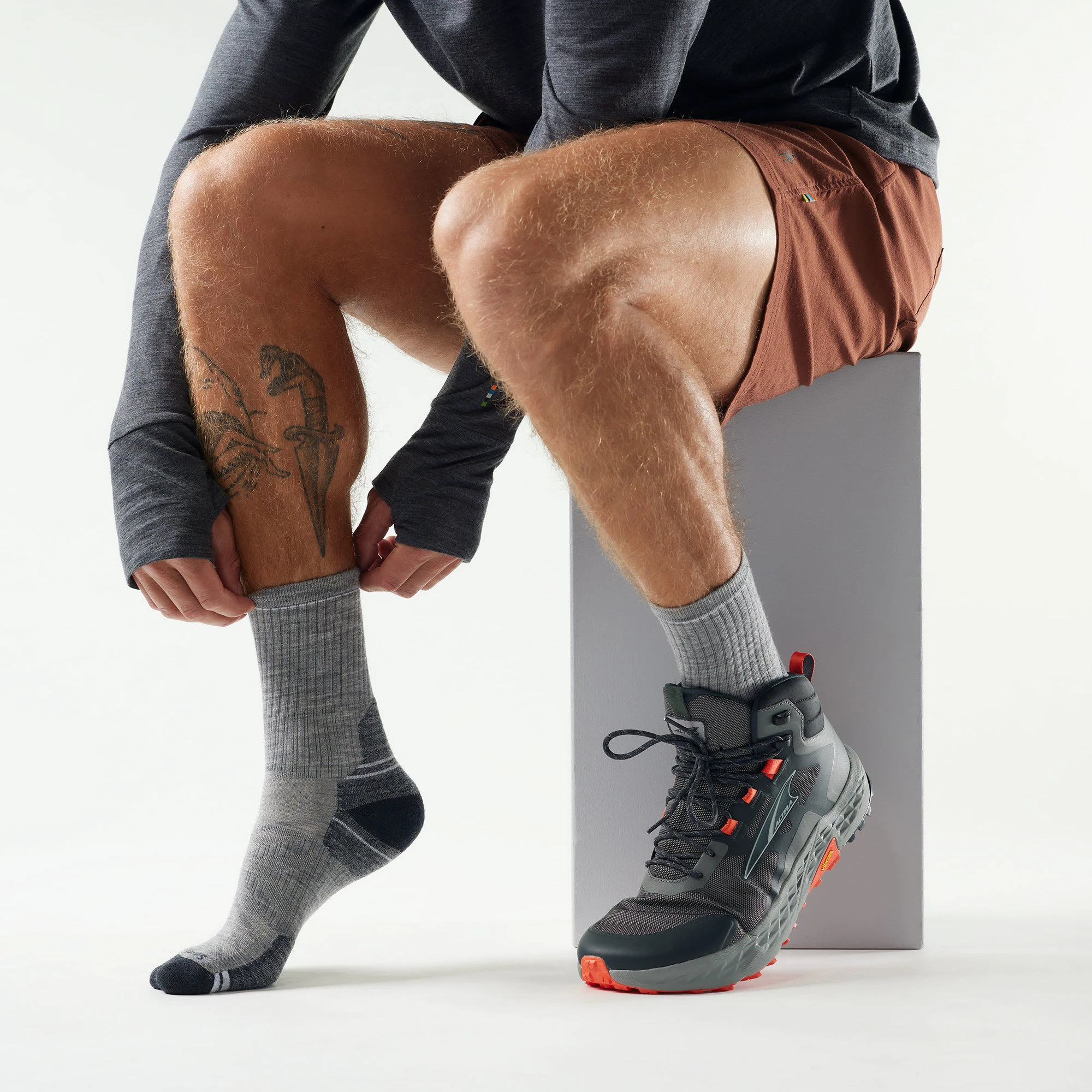 2. Șosete Merino hiking Smartwool Hike - gri deschis Light Gray | Mid Crew | Targeted Cushion