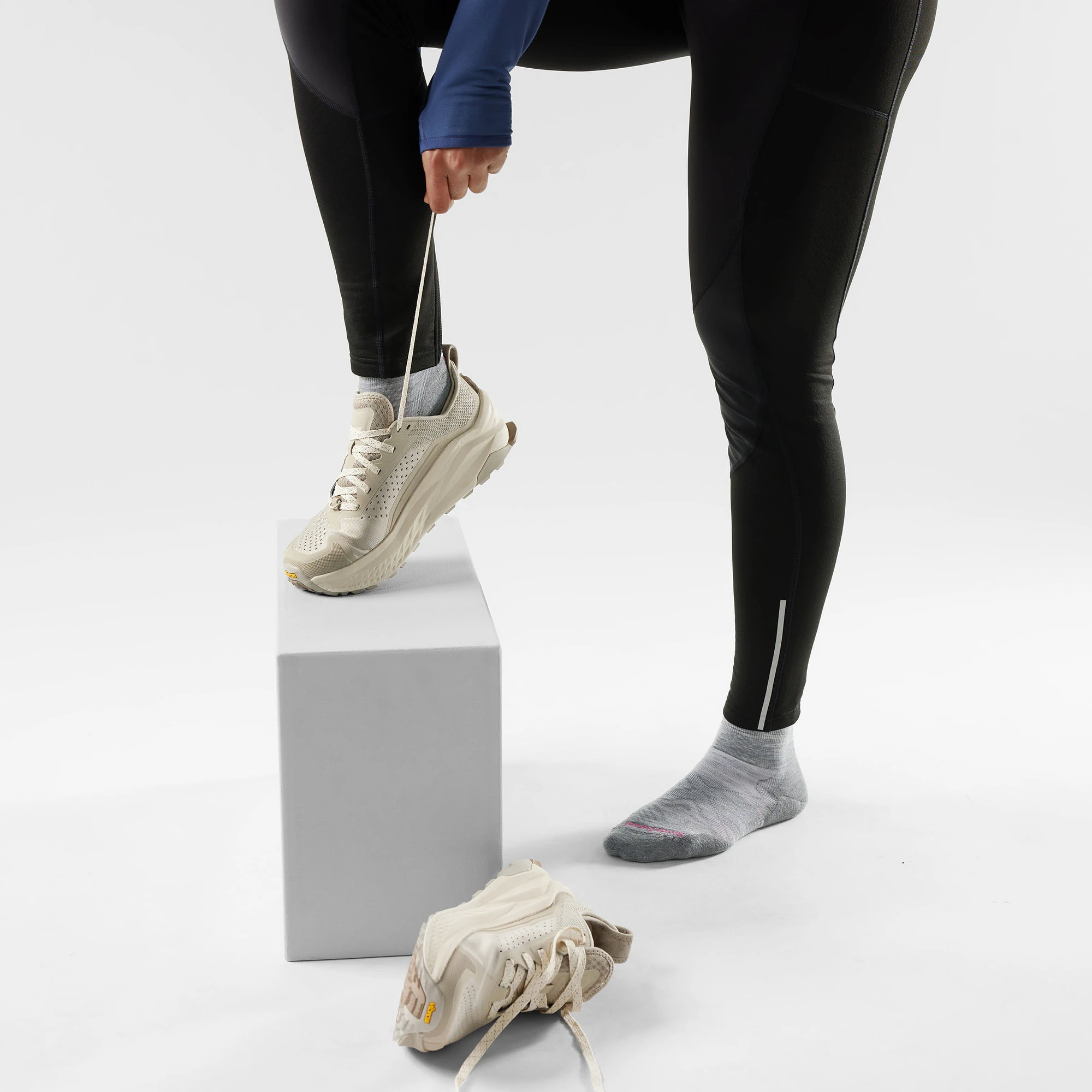 2. Șosete Merino alergare Smartwool Run - gri deschis/alb | Ankle | Targeted Cushion