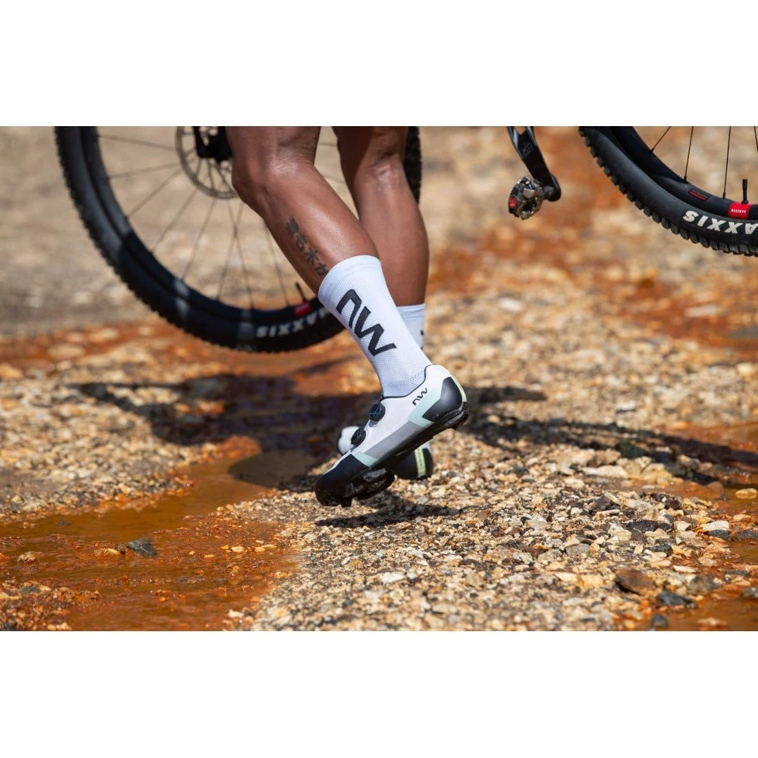 13. Pantofi ciclism MTB XC Northwave Extreme XT - gri/verde salvie | talpă carbon