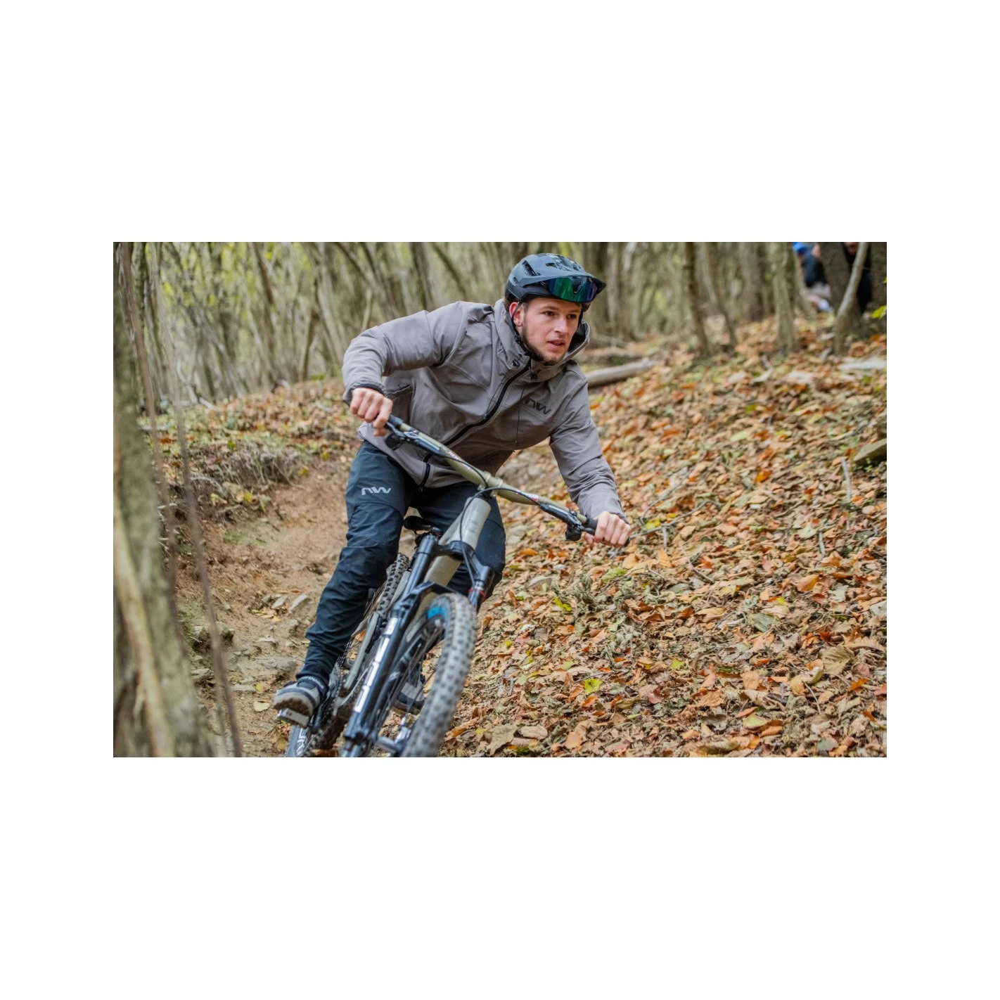 4. Pantaloni ciclism iarnă Northwave Bomb Winter - negru | protecție termică
