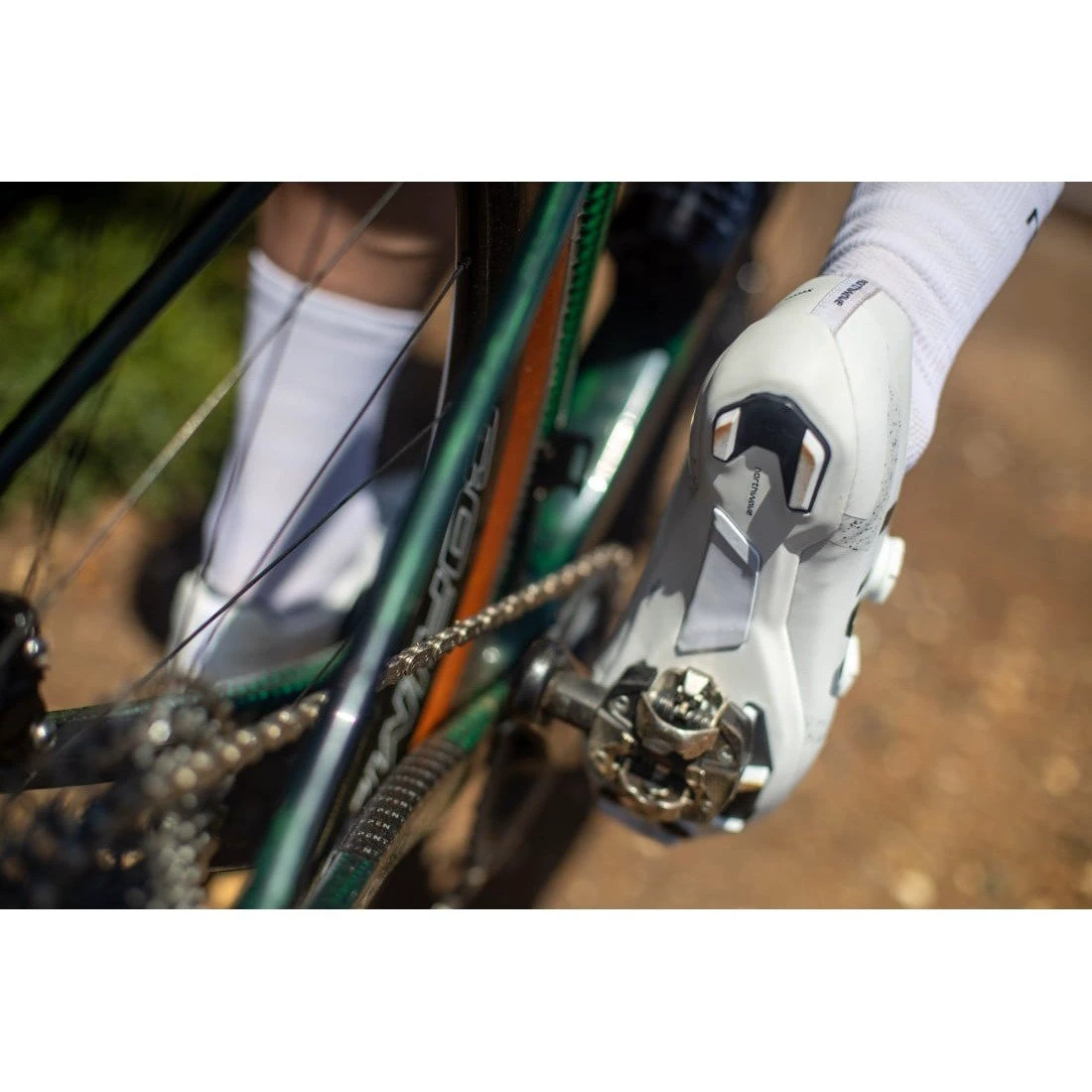 18. Pantofi ciclism MTB XC Northwave Extreme X - alb | talpă carbon