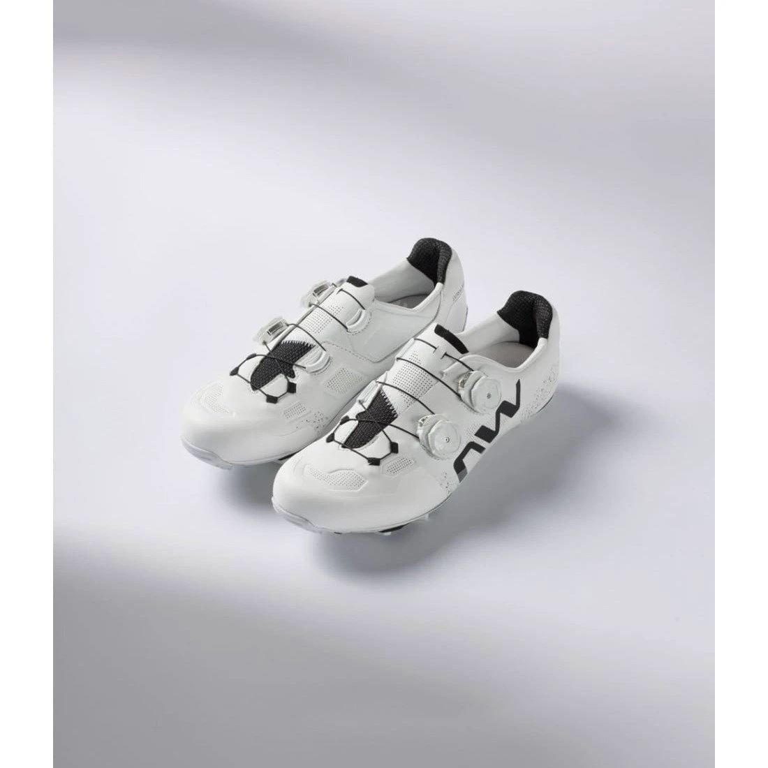 5. Pantofi ciclism MTB XC Northwave Extreme X - alb | talpă carbon