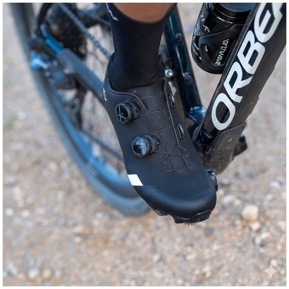 6. Pantofi ciclism MTB XC Northwave Striker - negru/gri | talpă carbon