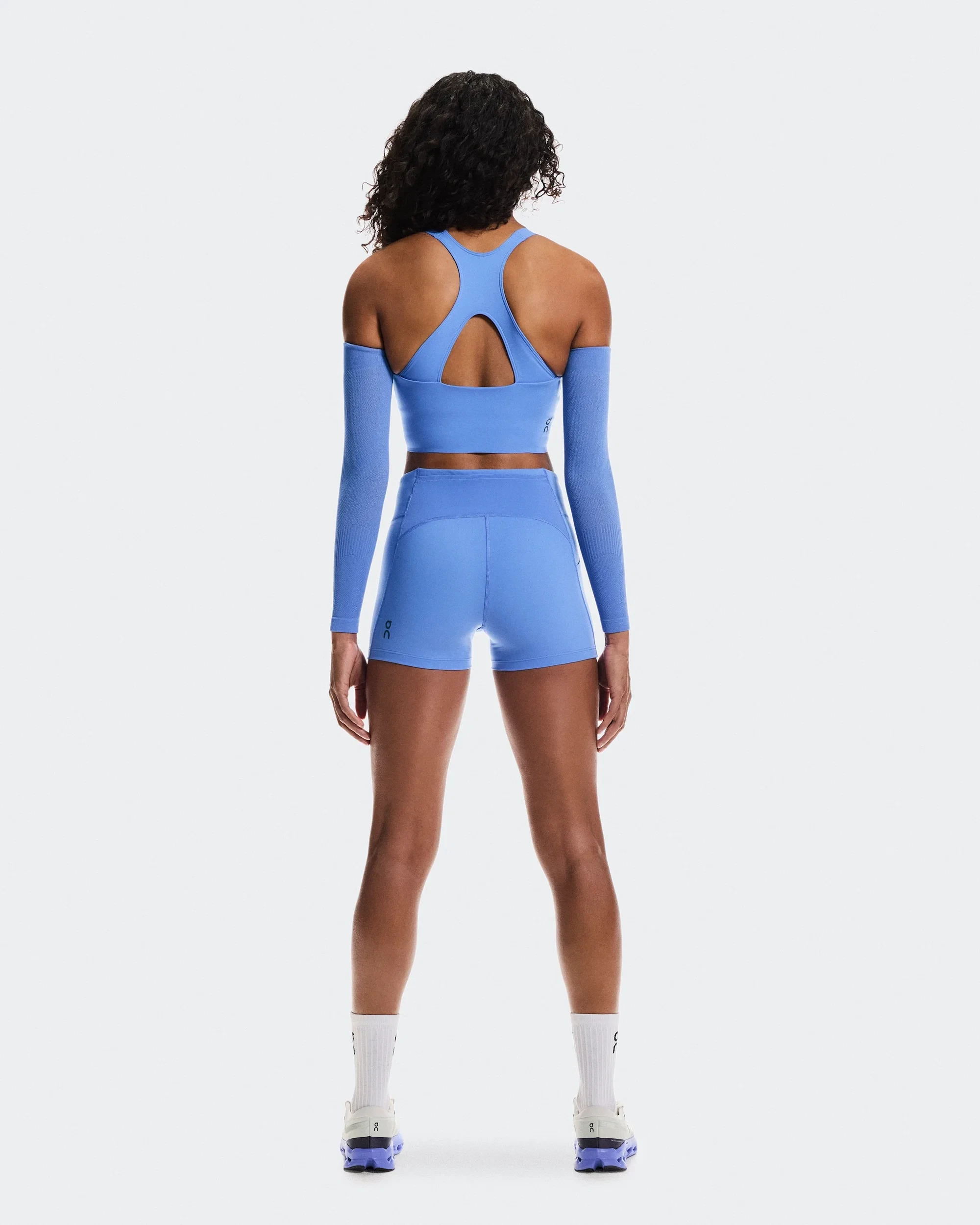 2. Colanți scurți On 3" Performance Tights W - albastru Sailor | alergare