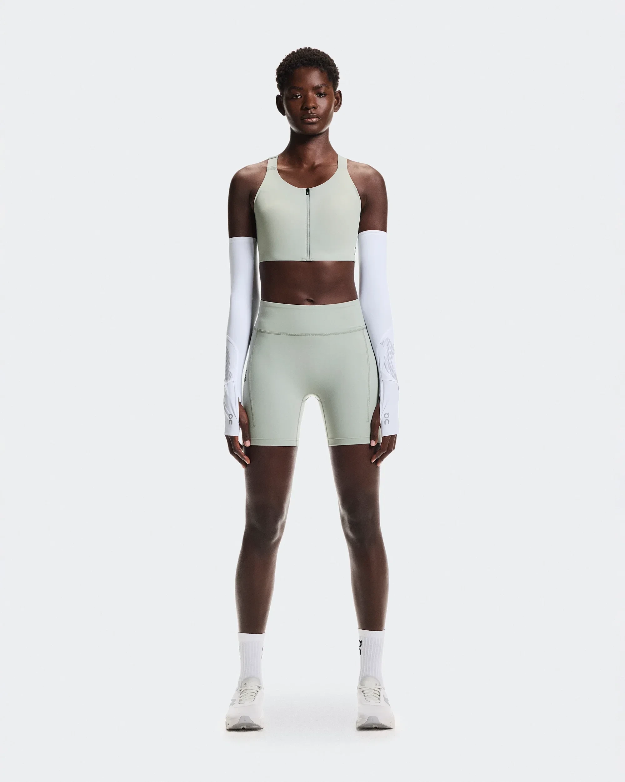 Bustieră alergare On Endurance Bra Zip W - gri Tin | suport ridicat - 189639
