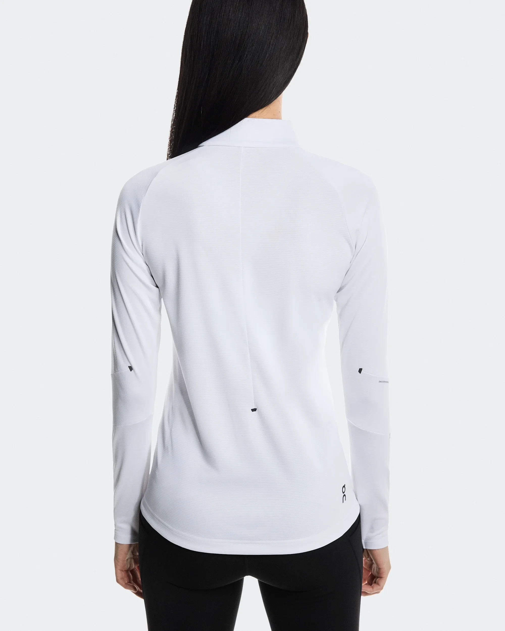 5. Bluză tehnică On Climate Shirt W - albă | alergare și hiking