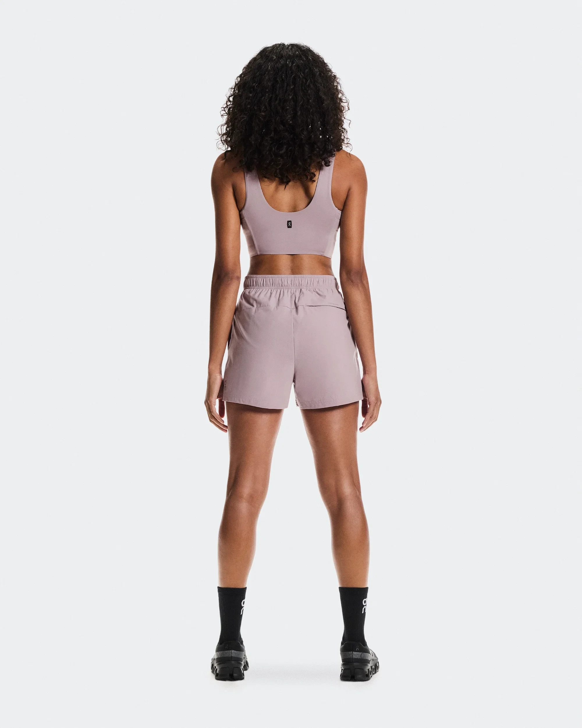 2. Pantaloni scurți alergare On 3" Core Shorts W - albastru Heron | ușori