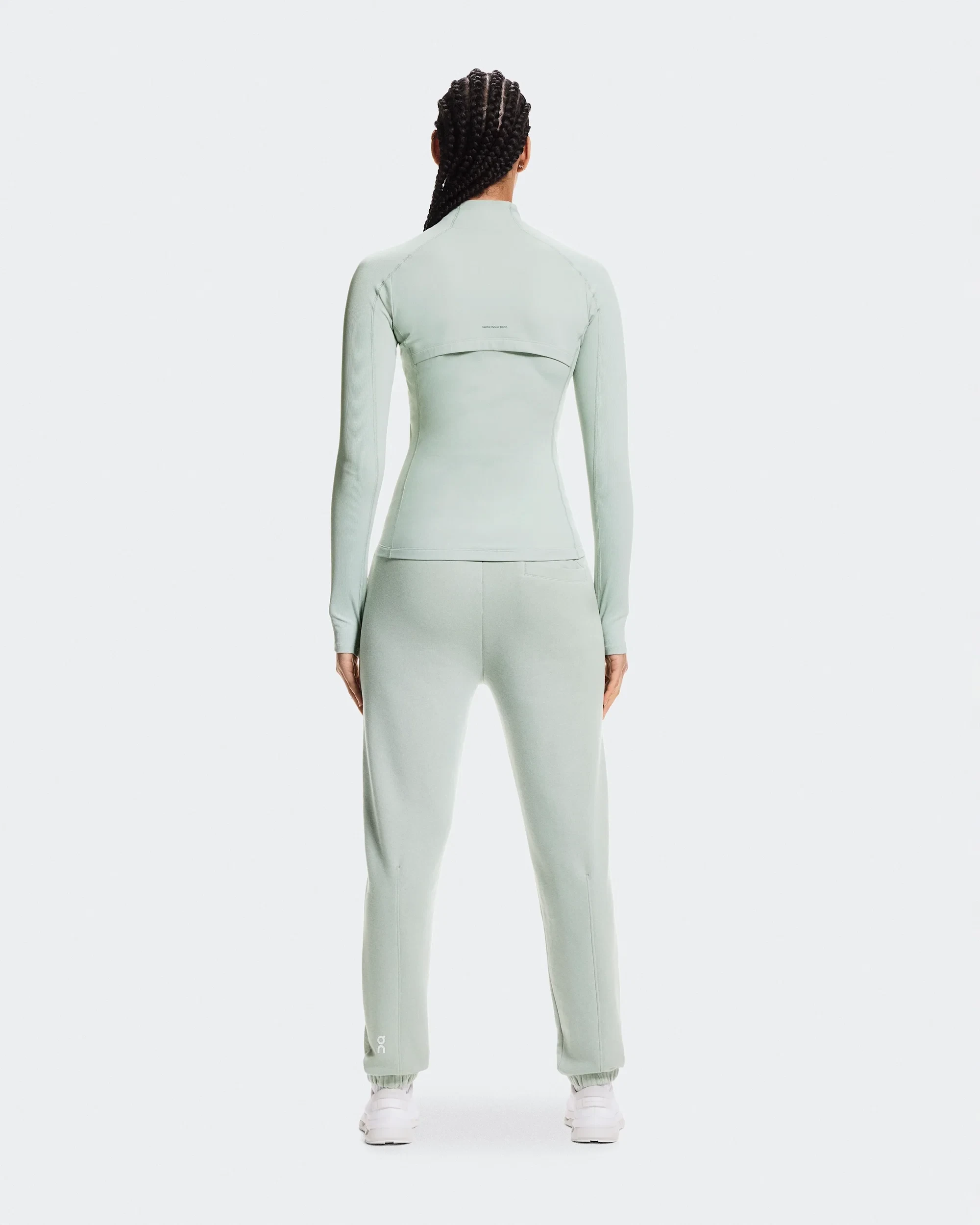 2. Pantaloni On Club Pants W - verde Mineral | confort și stil activ