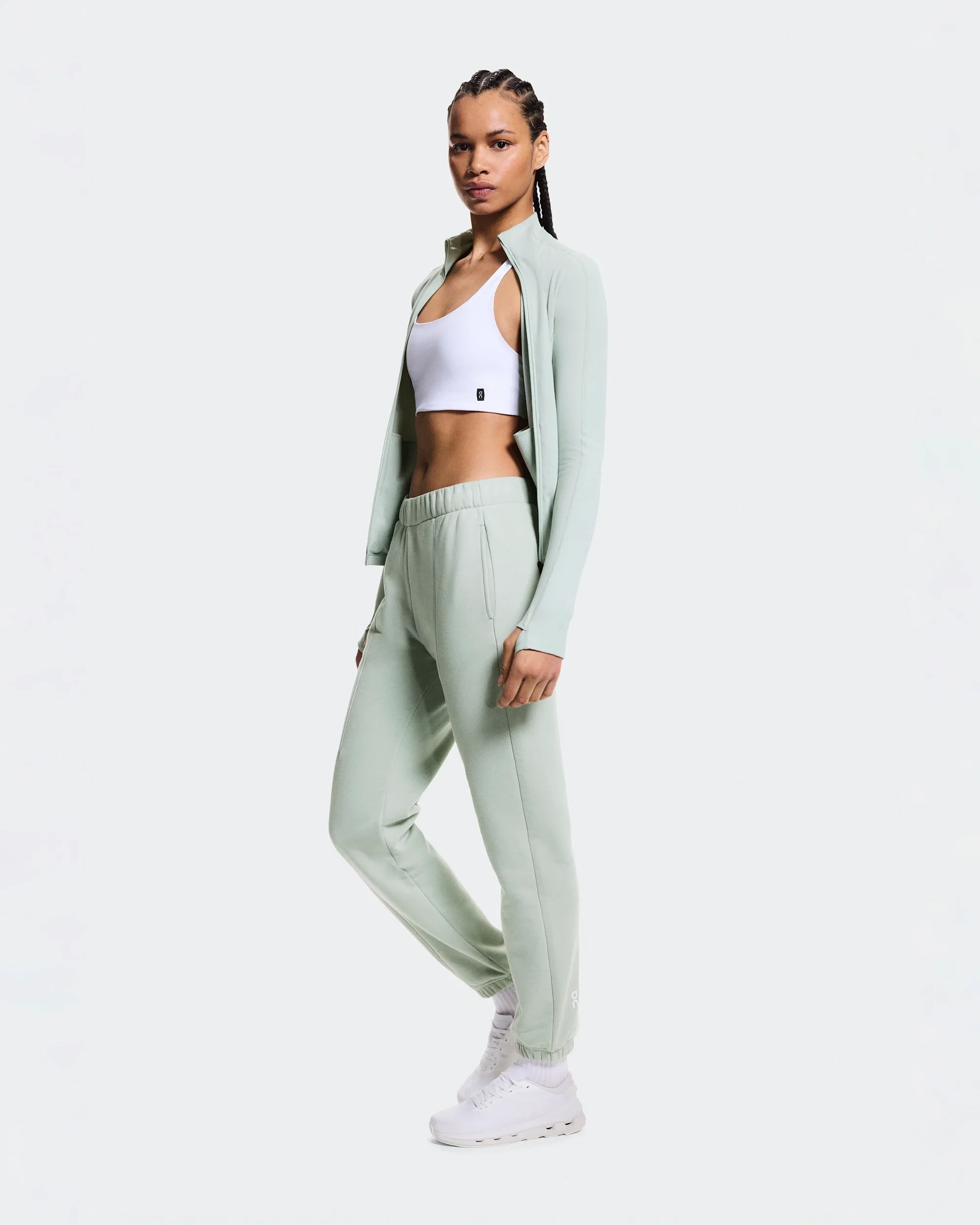 6. Pantaloni On Club Pants W - verde Mineral | confort și stil activ