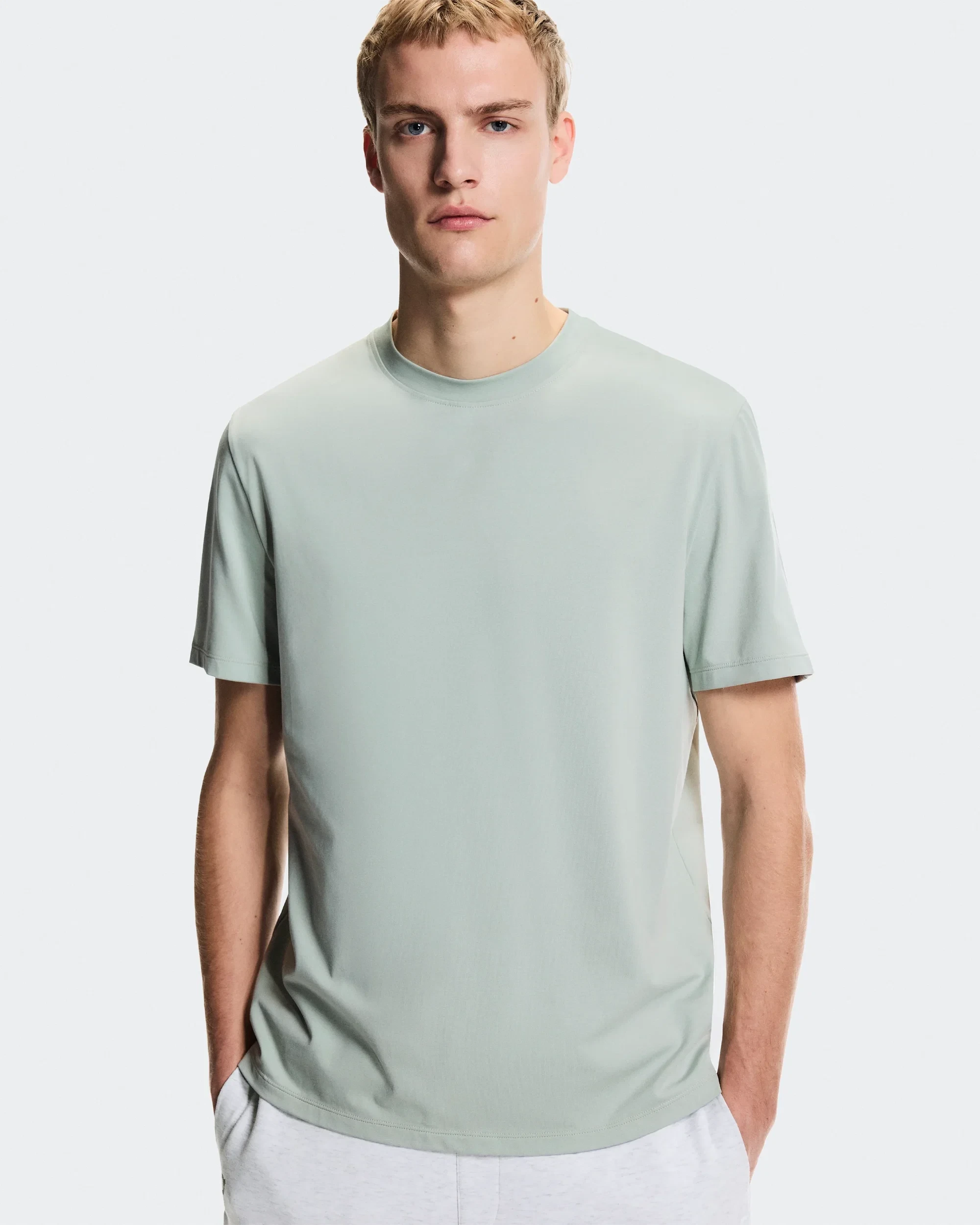 3. Tricou antrenament On Focus-T - mineral | studio și recuperare