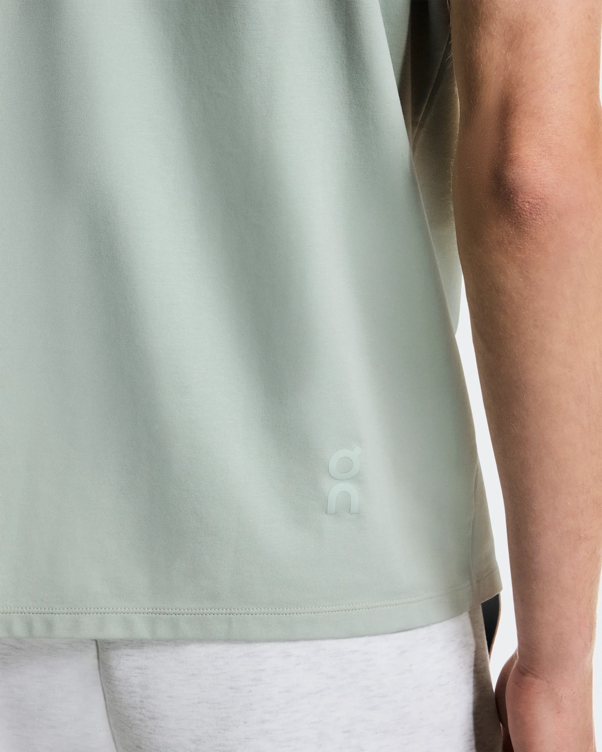 6. Tricou antrenament On Focus-T - mineral | studio și recuperare