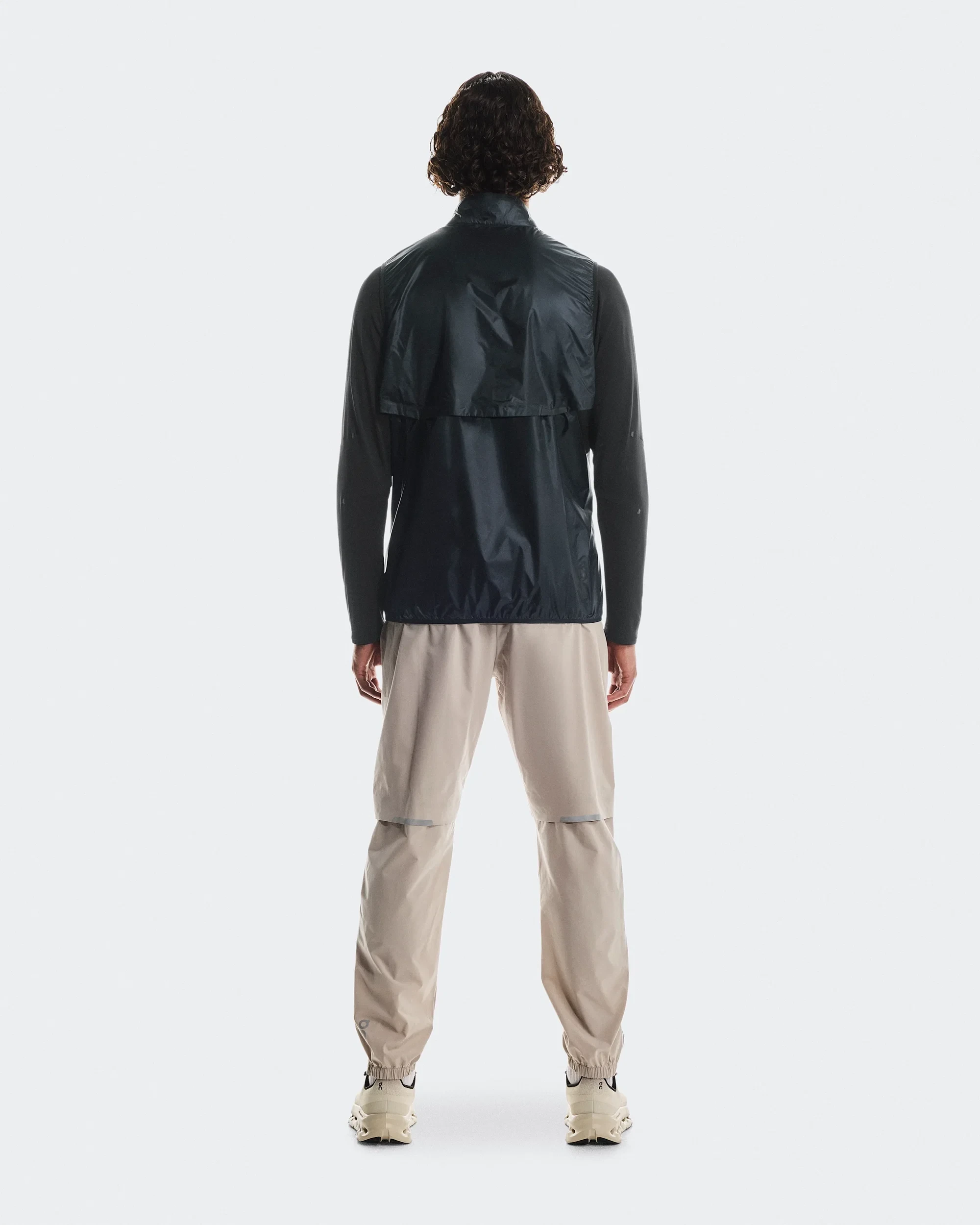 2. Pantaloni alergare On Core Pants - bej Desert | ușori și elastici