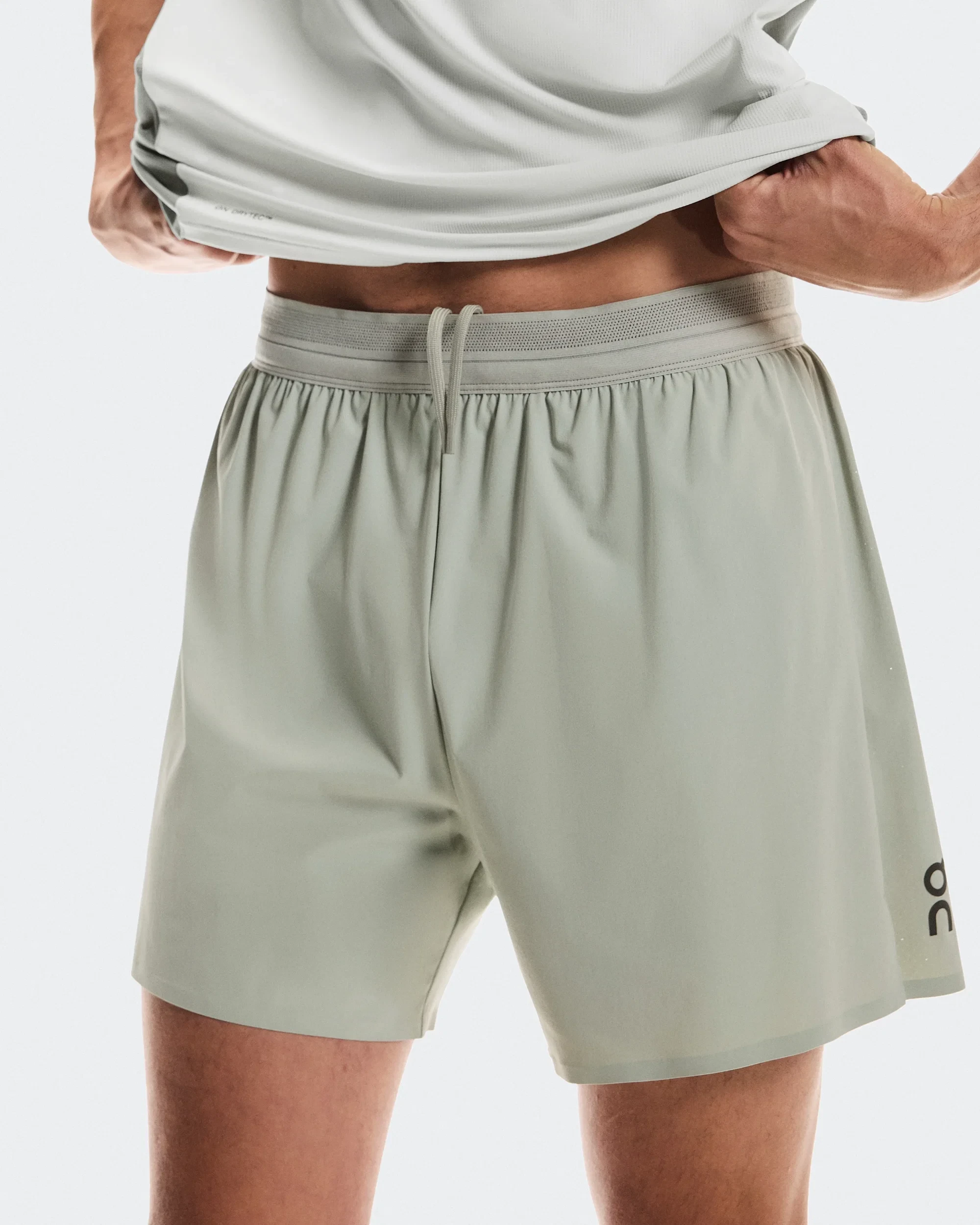 4. Pantaloni scurți On 5" Performance Shorts - gri Tin | alergare
