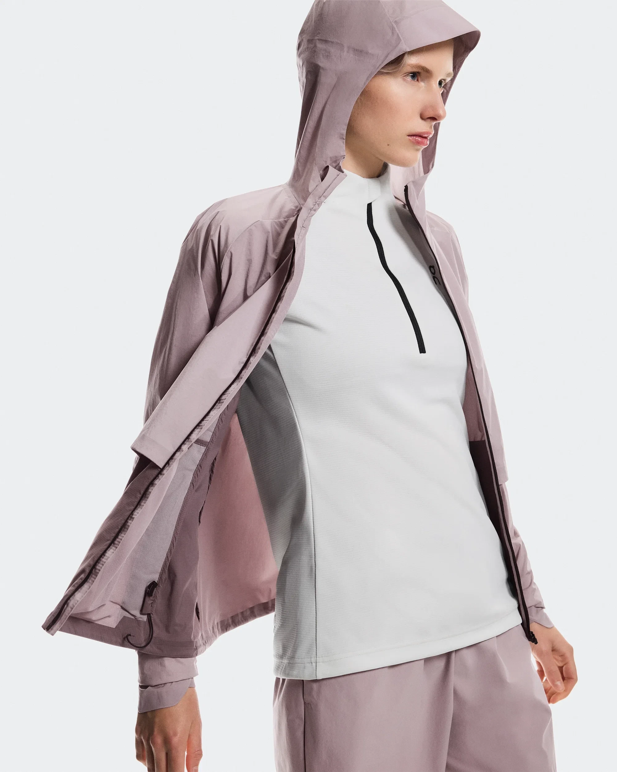 8. Jachetă alergare On Core Jacket W - gri Heron | Gobi | all-weather