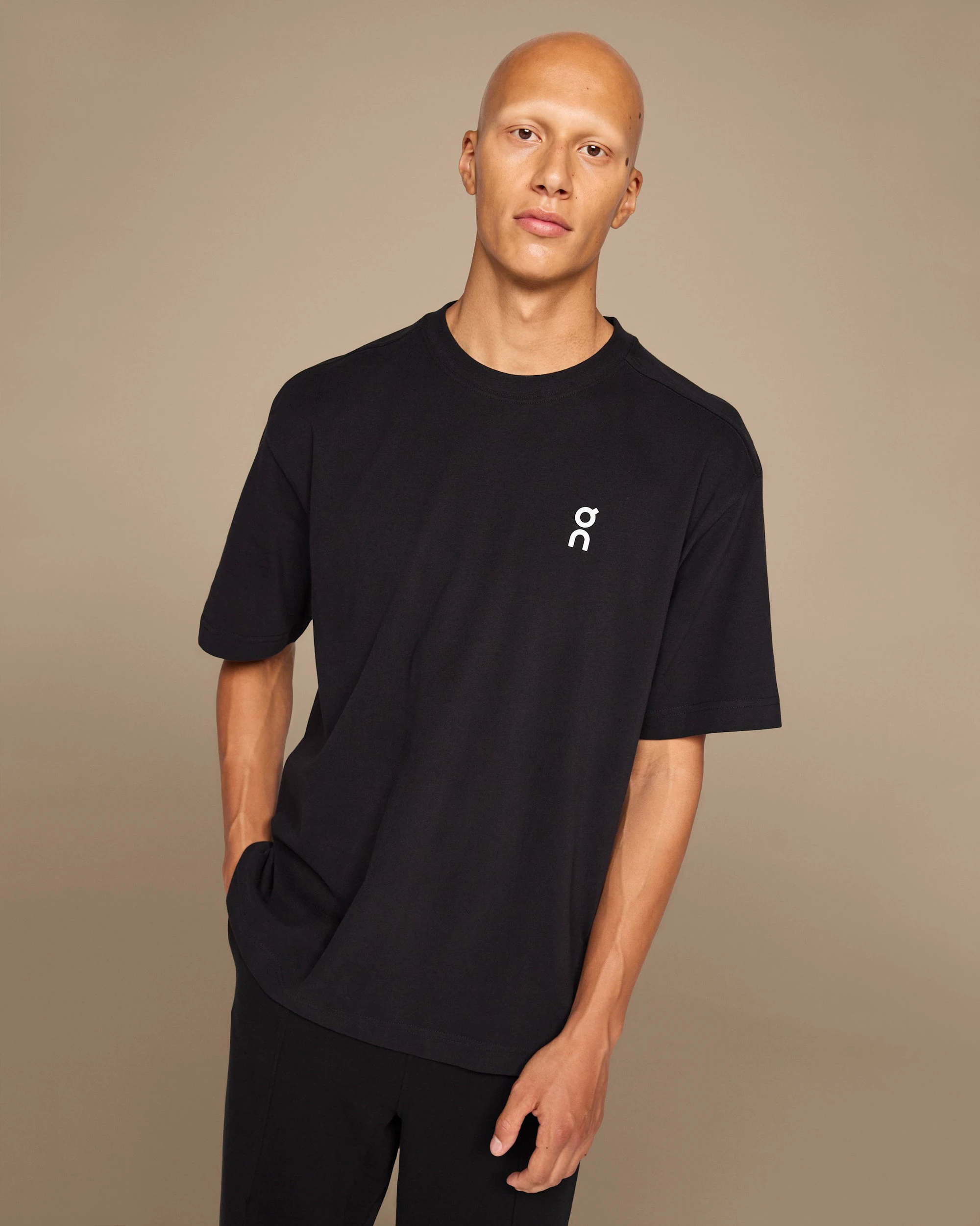 2. Tricou On Club T - negru | 100% bumbac organic