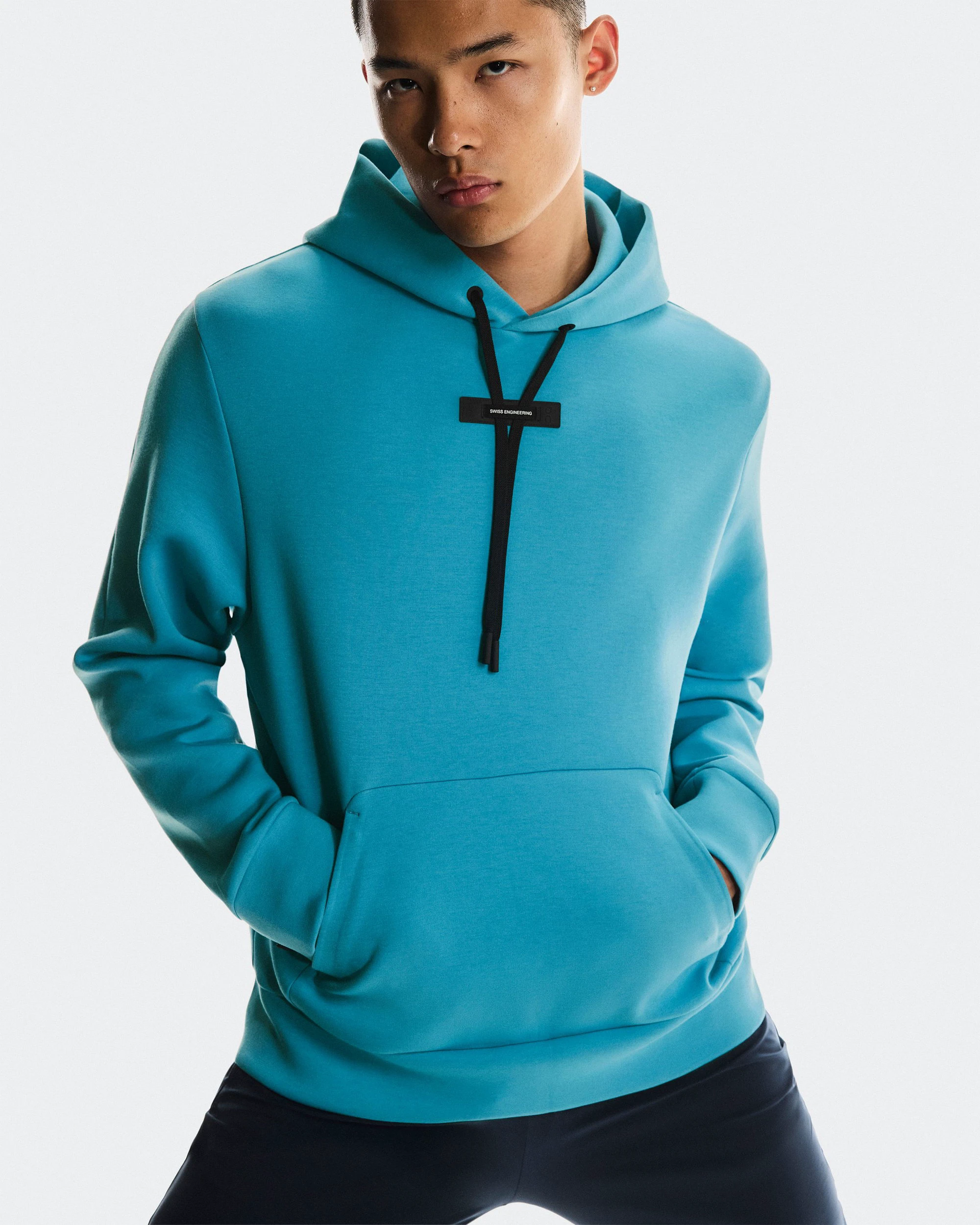 3. Hanorac On Focus Tech Hoodie - albastru Niagara | confort și performanță
