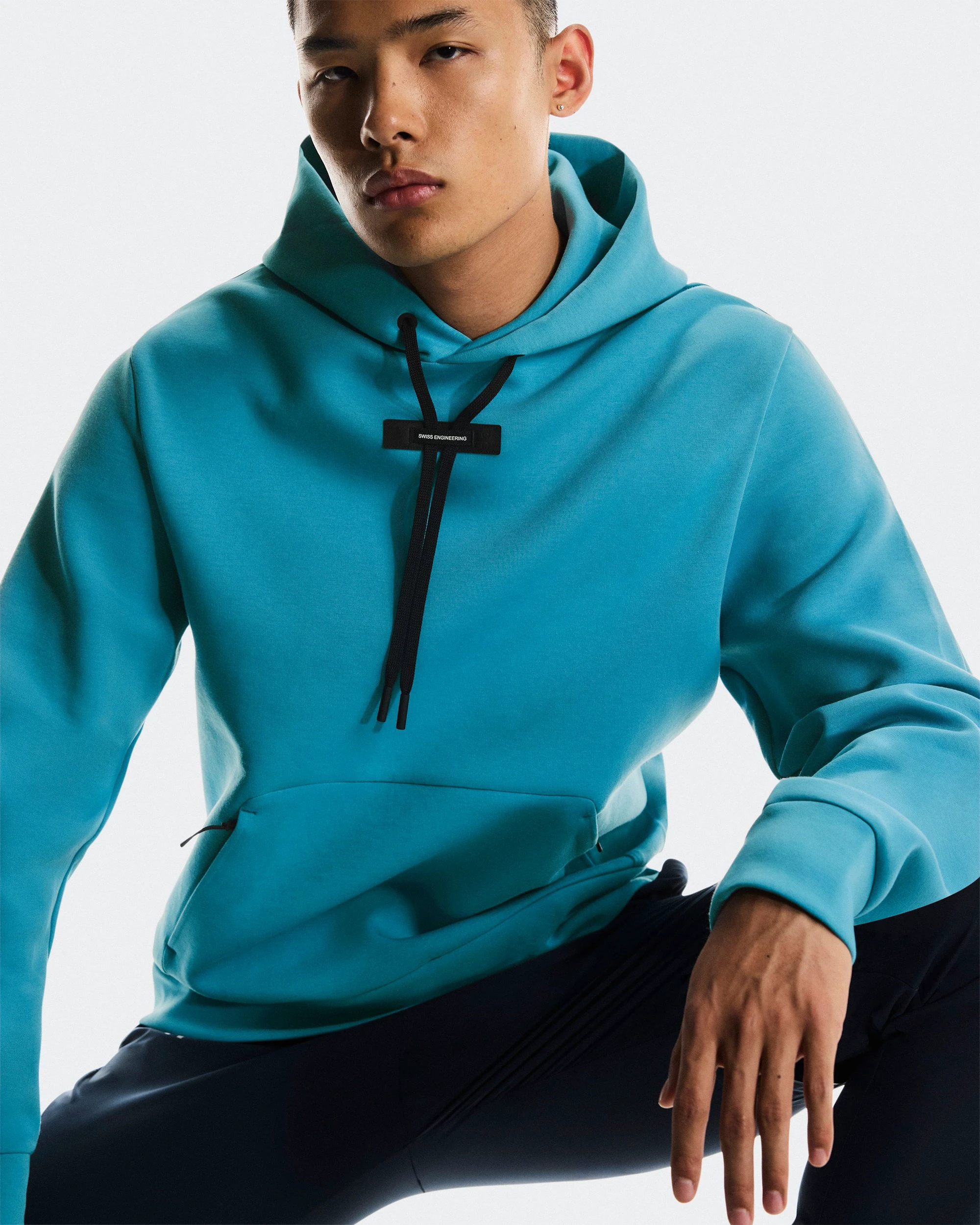6. Hanorac On Focus Tech Hoodie - albastru Niagara | confort și performanță
