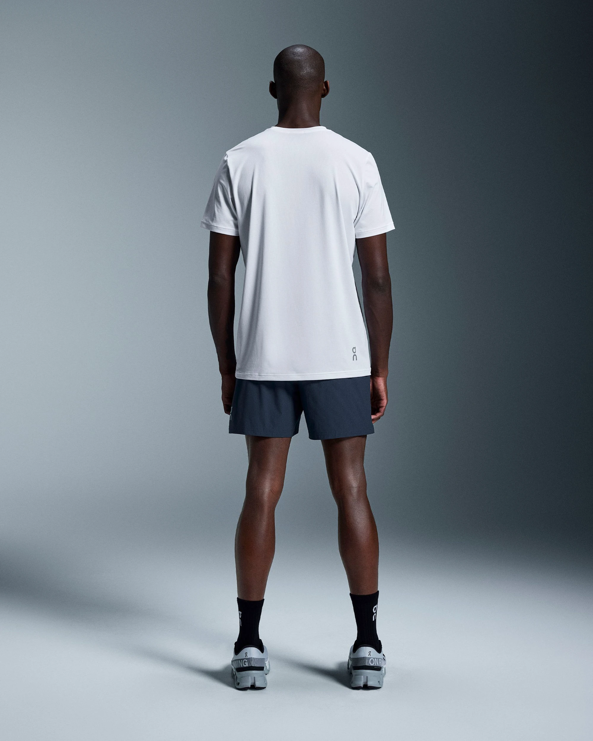 2. Pantaloni scurți On 7" Core Shorts - bleumarin Midnight | alergare